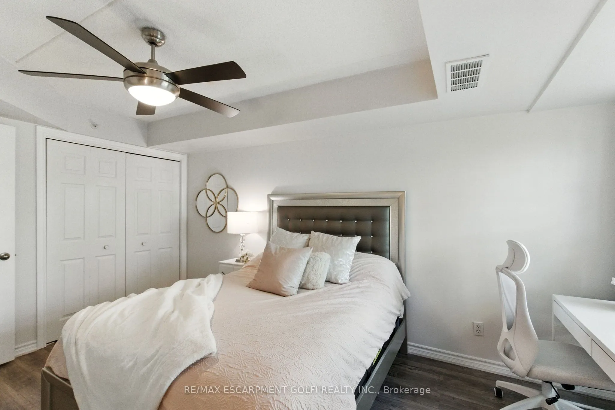 1490 Bishops Gate, #305