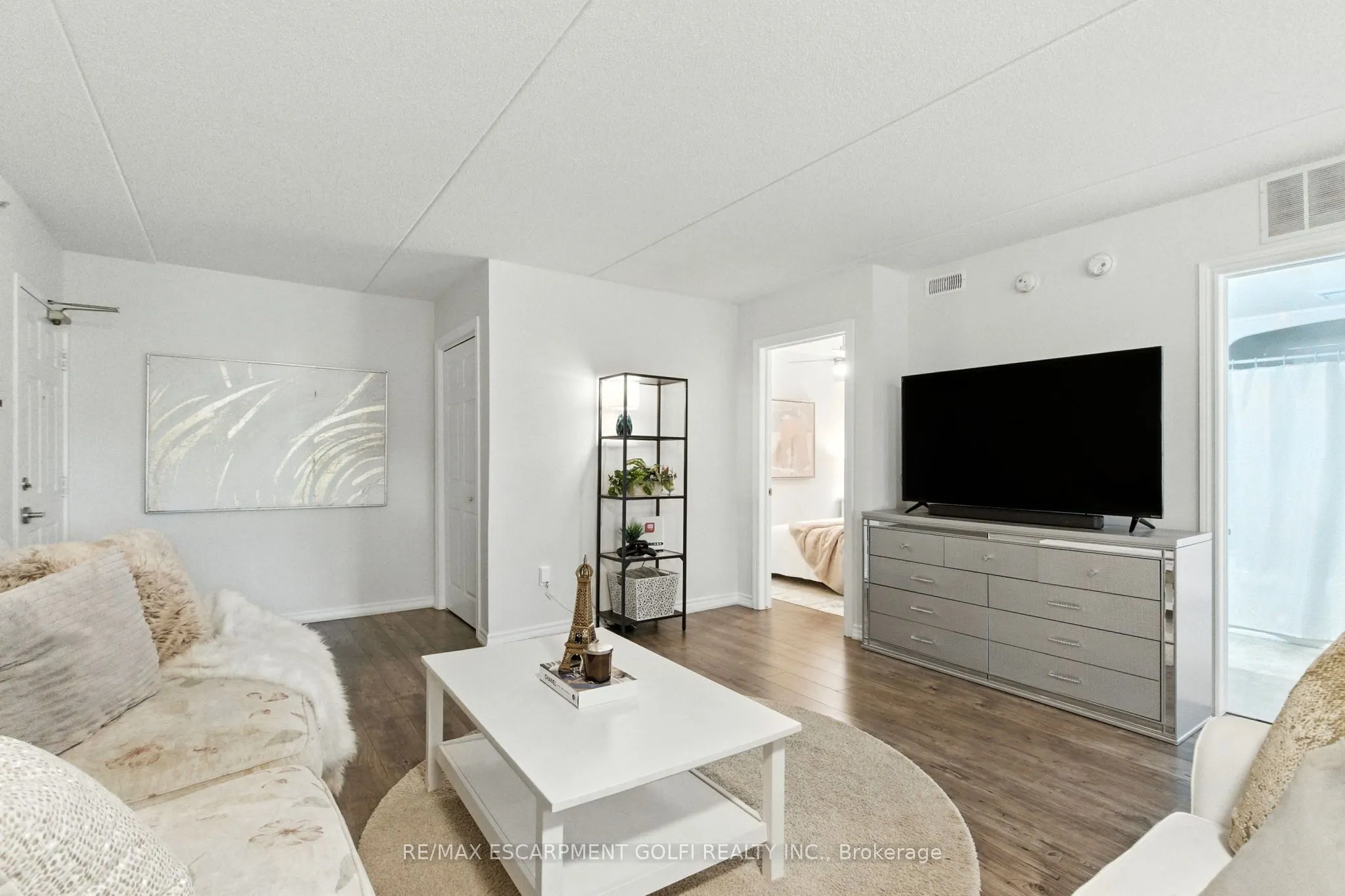 1490 Bishops Gate, #305