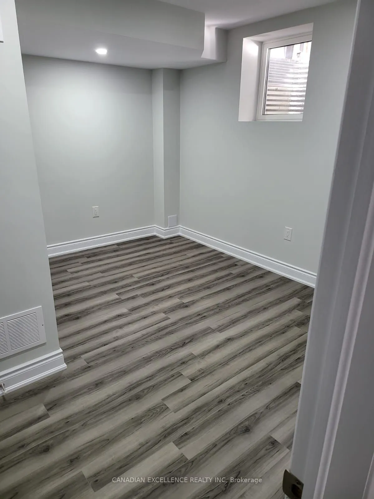 11 Lockheed (Basement) Crescent, #Basement