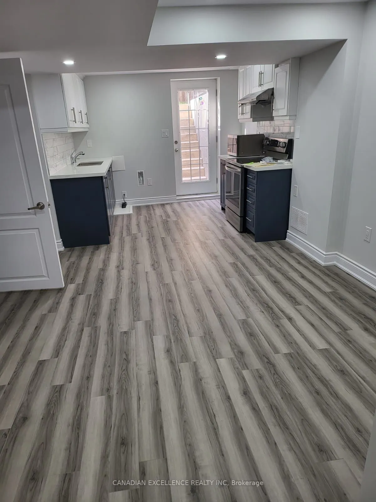 11 Lockheed (Basement) Crescent, #Basement