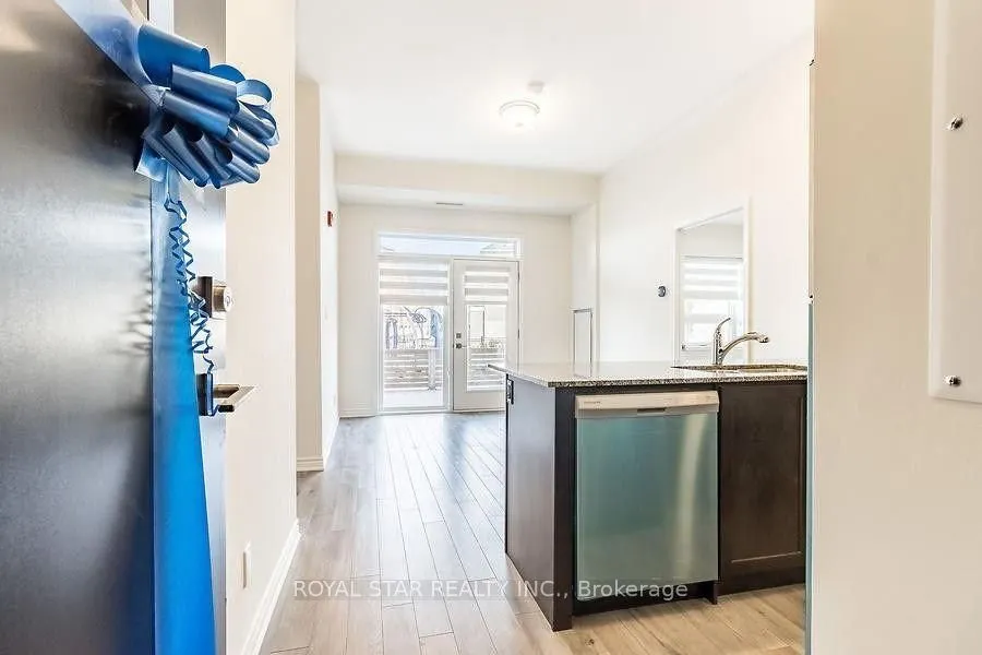 200 Lagerfeld Drive, #120