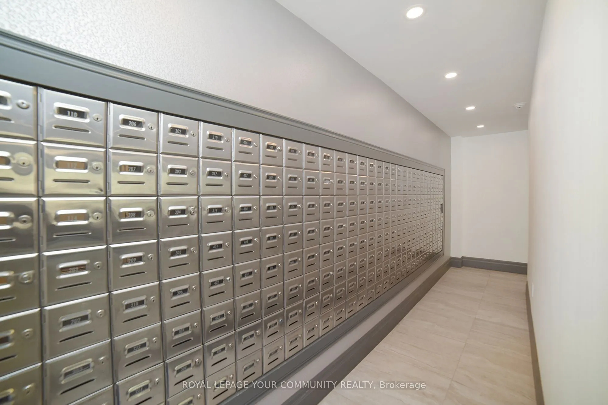 1270 Maple Crossing Boulevard, #1808