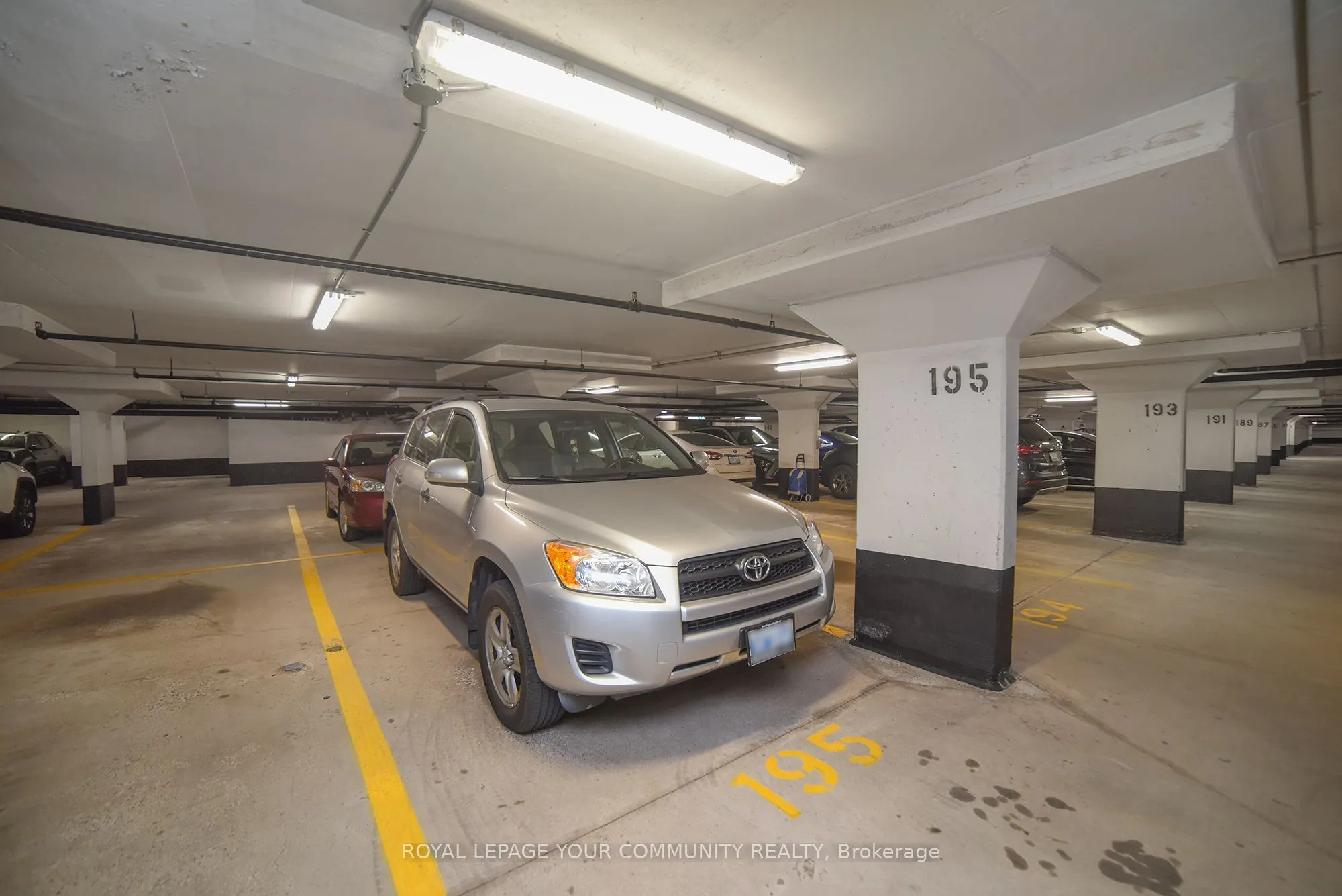 1270 Maple Crossing Boulevard, #1808