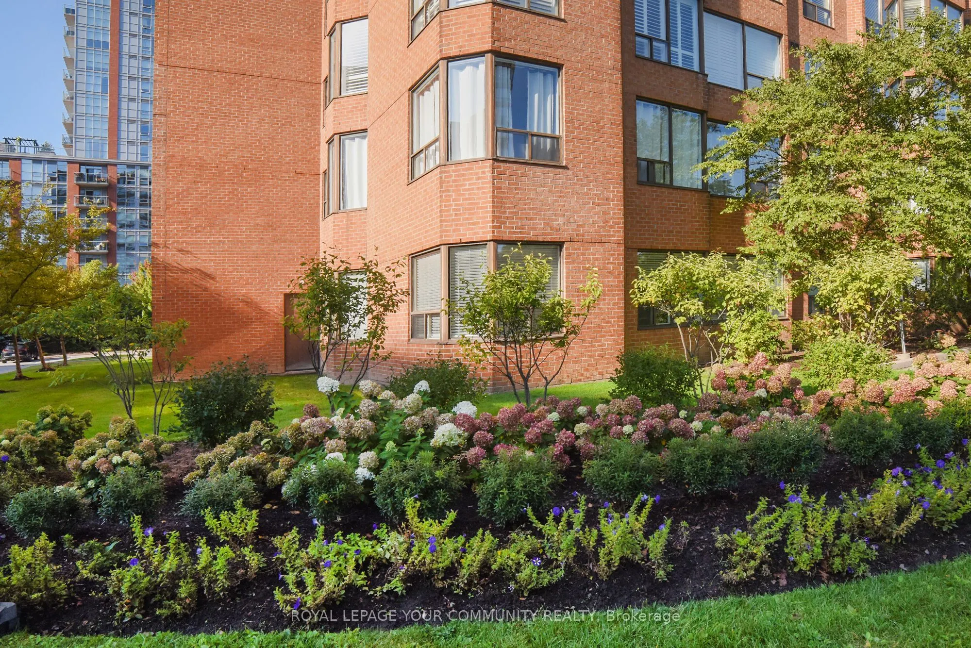 1270 Maple Crossing Boulevard, #1808