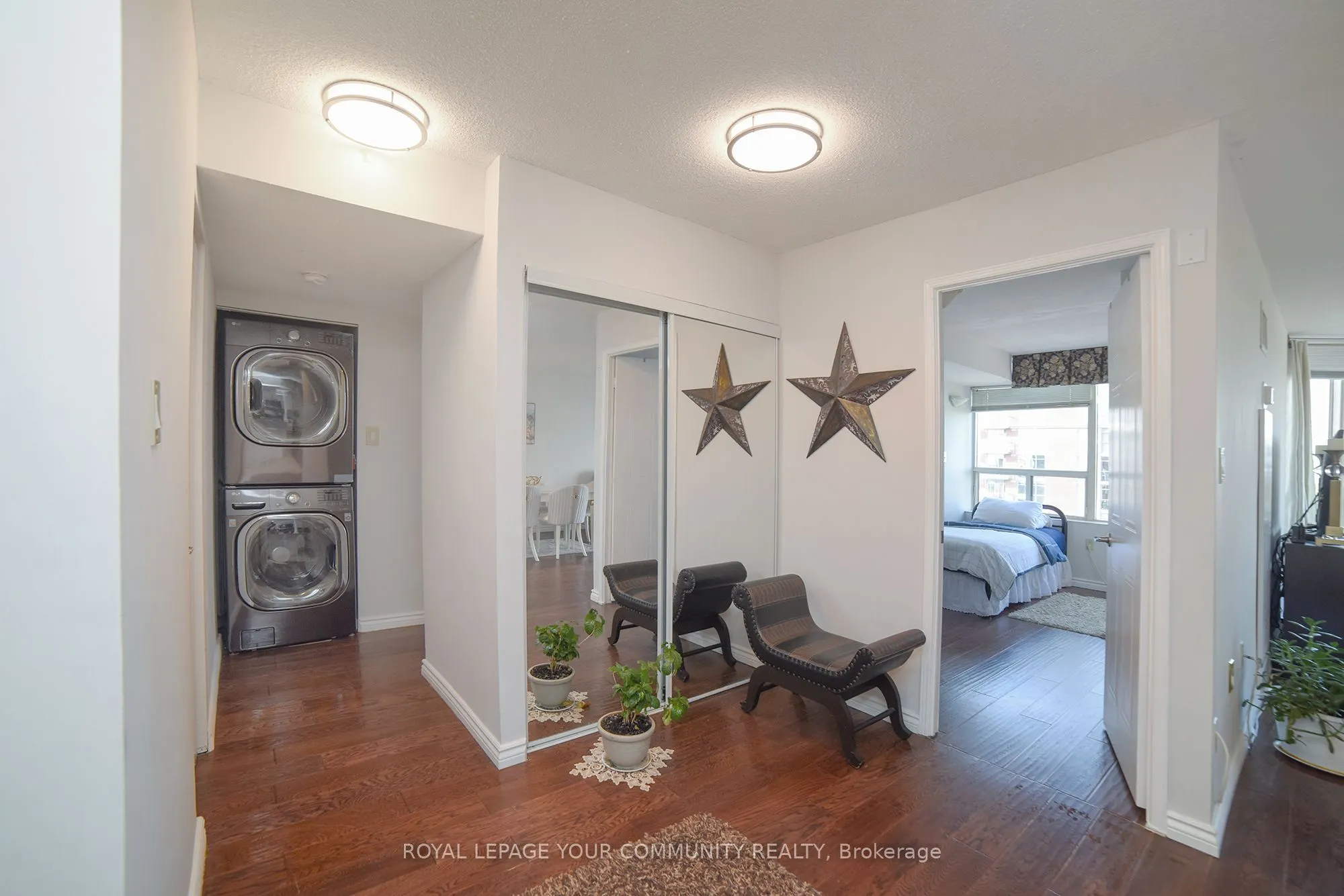 1270 Maple Crossing Boulevard, #1808