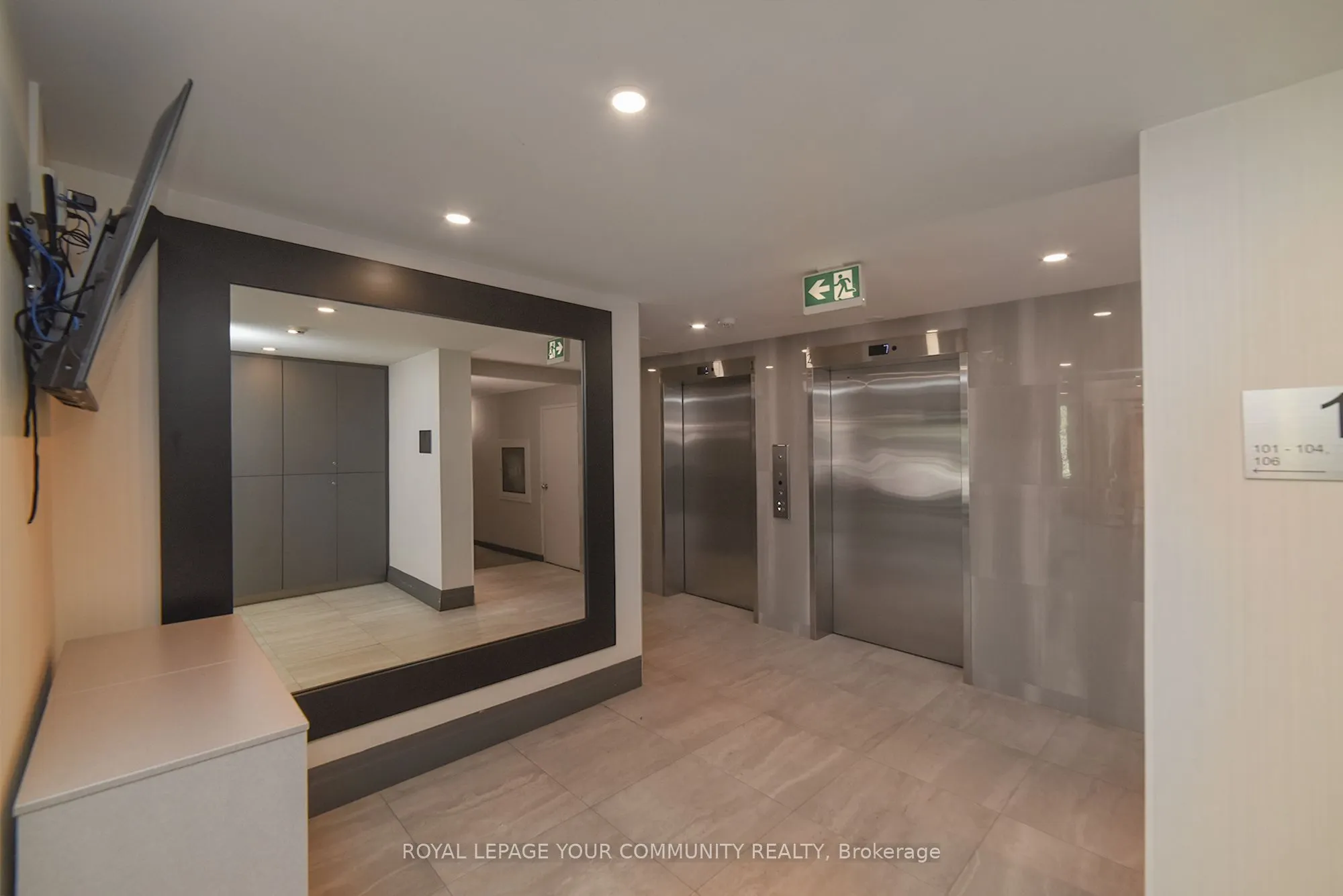 1270 Maple Crossing Boulevard, #1808