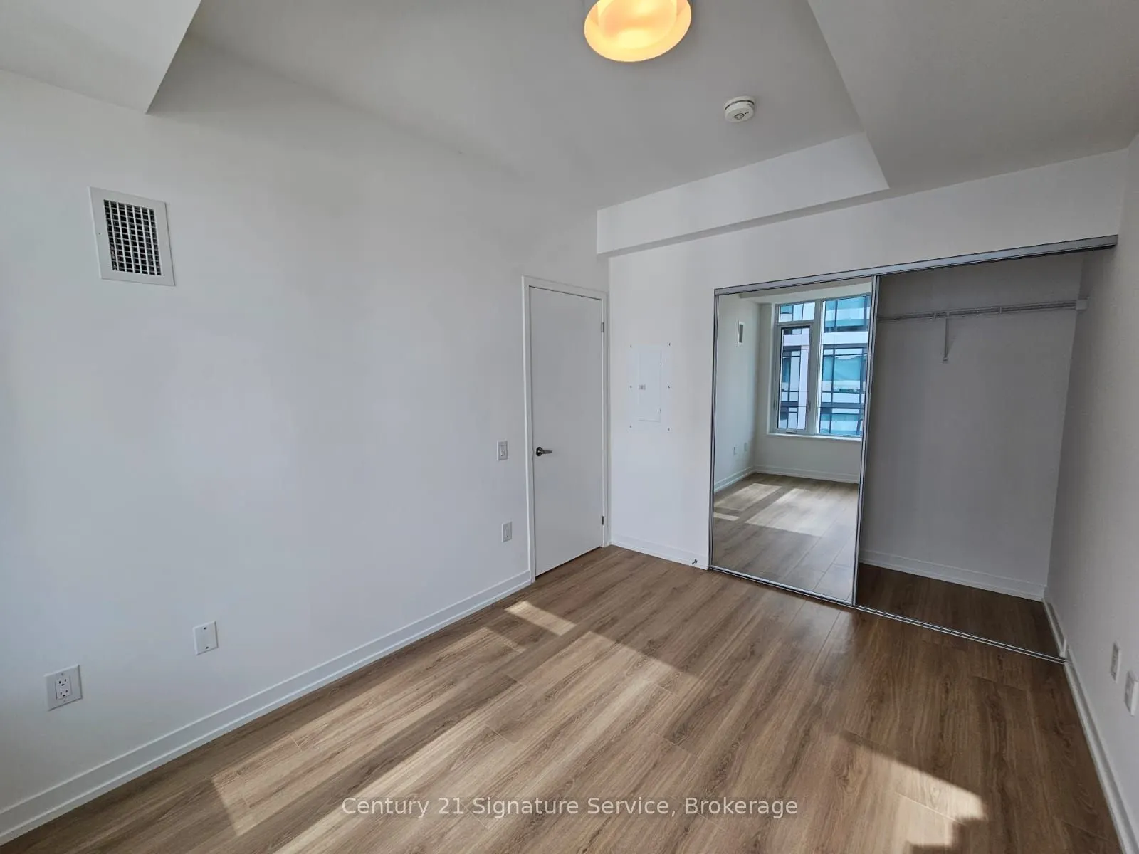 2485 Eglinton Avenue W, #507