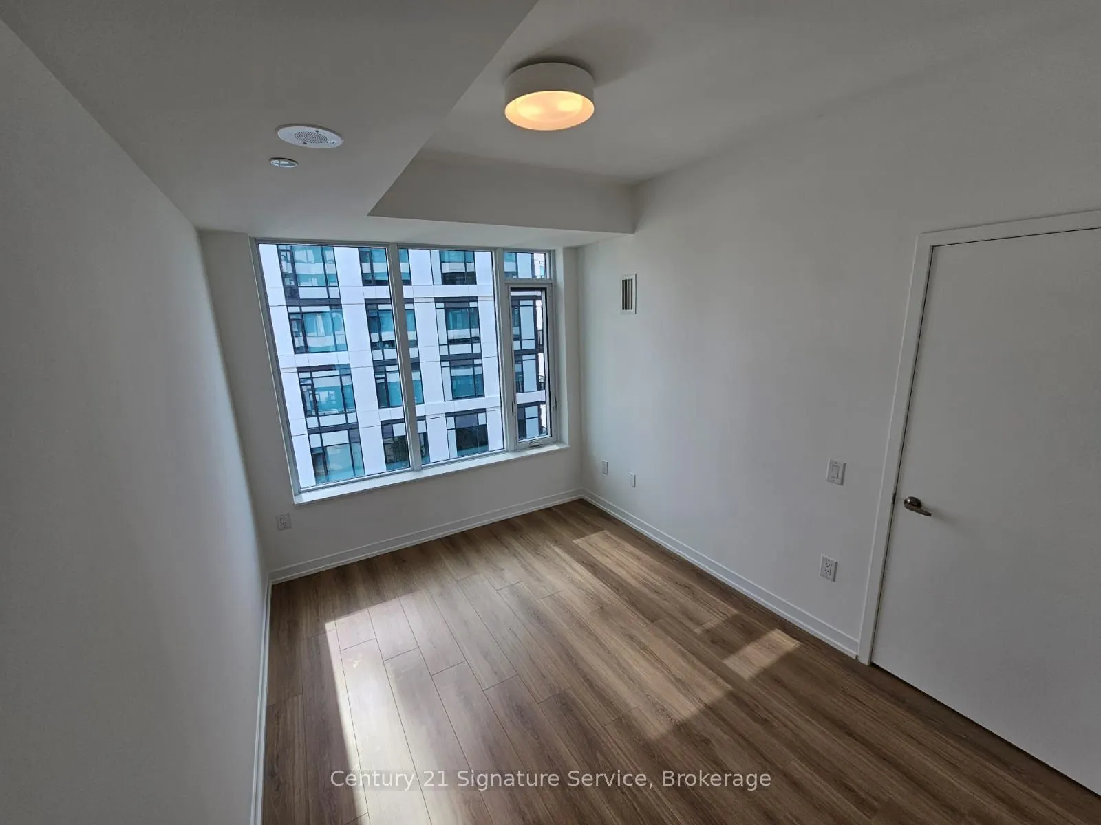2485 Eglinton Avenue W, #507