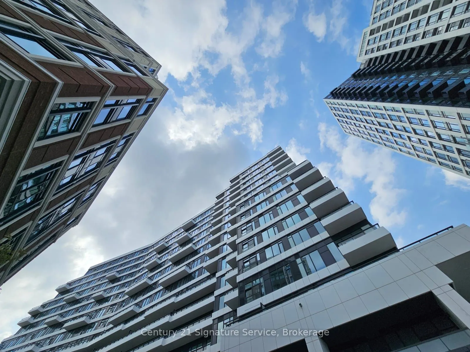 2485 Eglinton Avenue W, #507