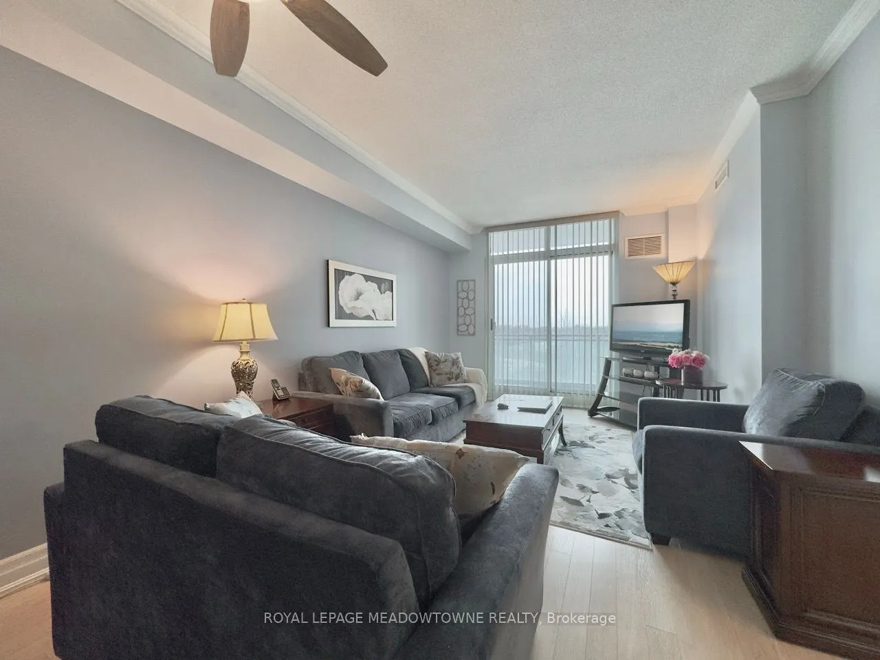 100 John Street, #403