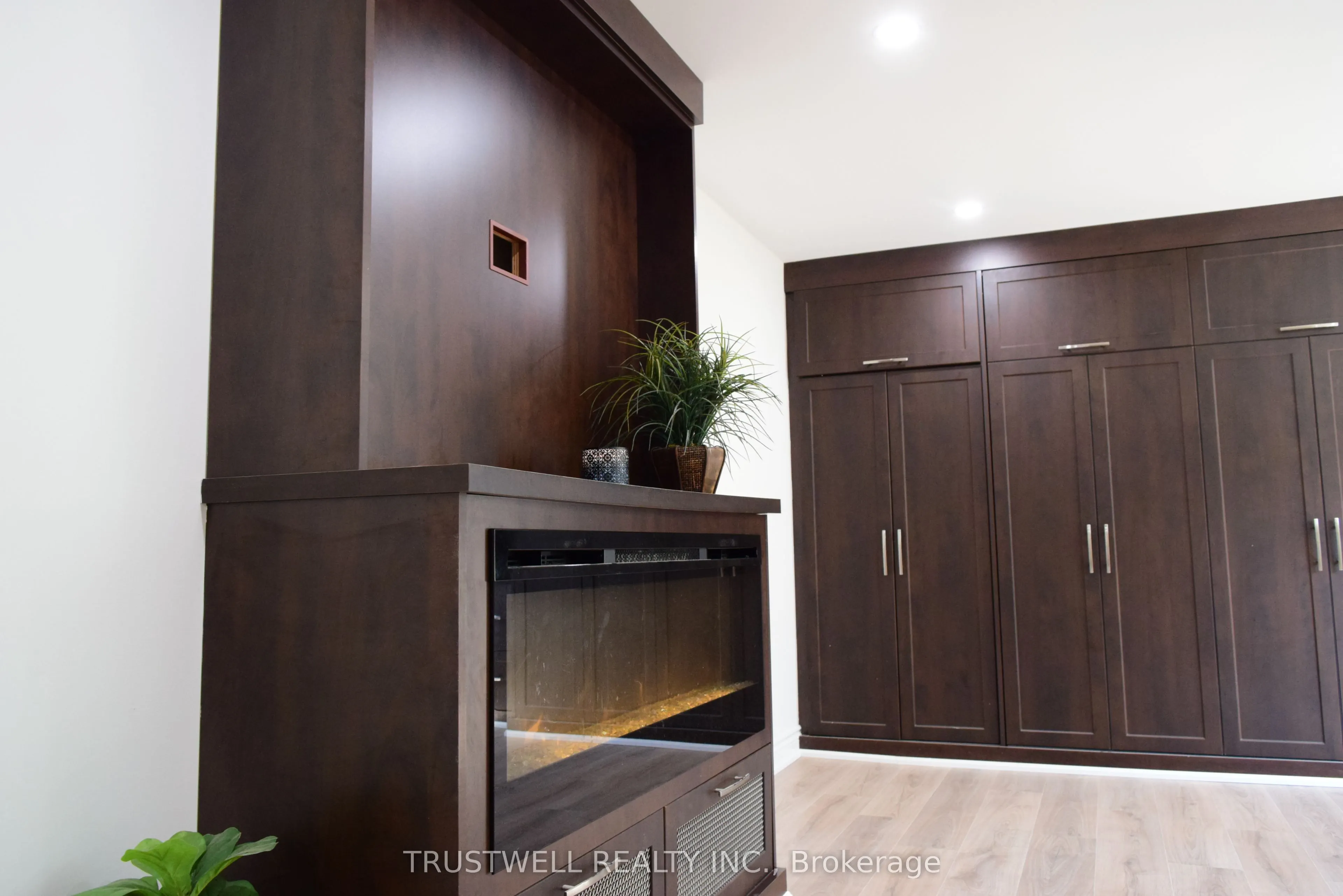 1633 Sunnycove Drive