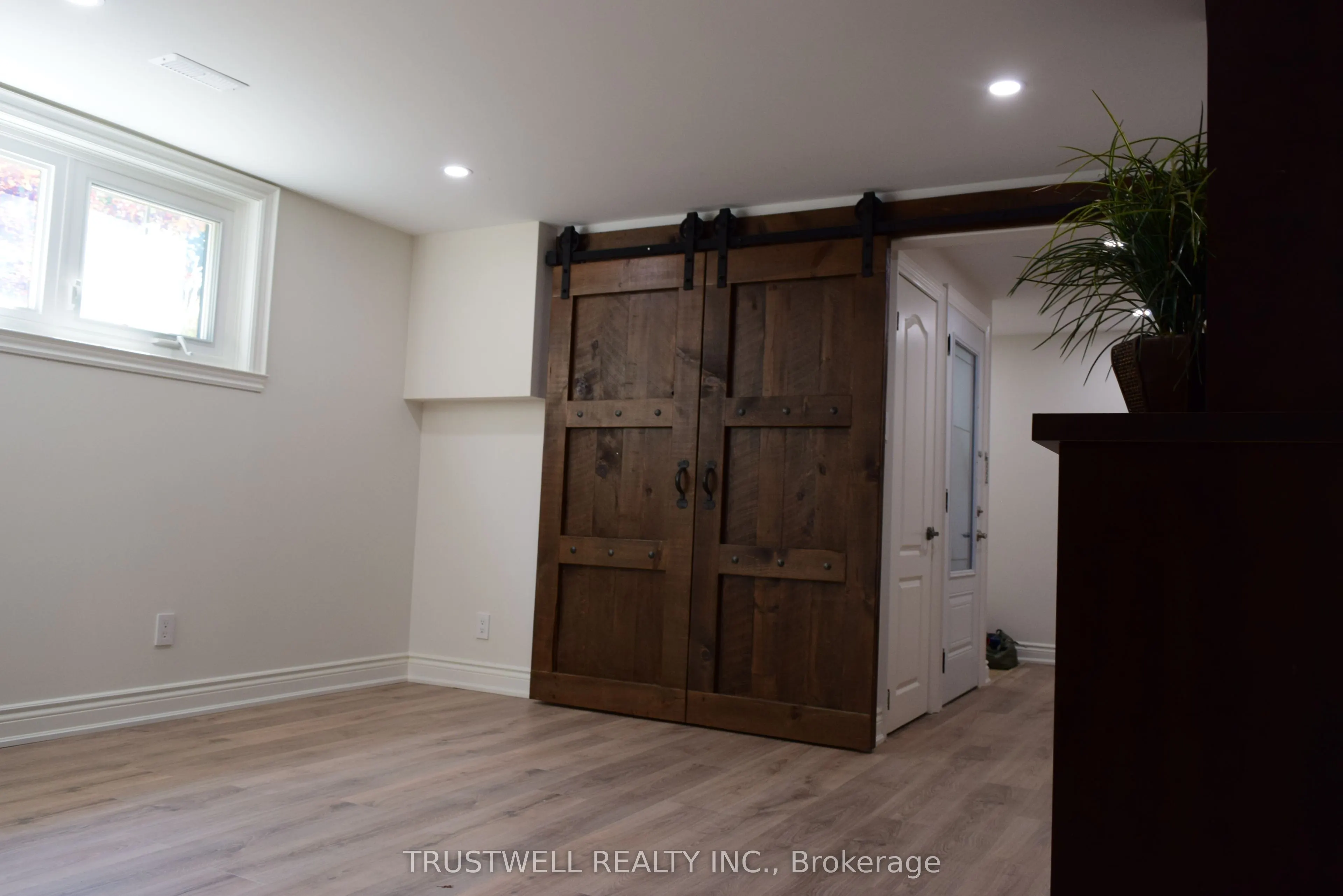 1633 Sunnycove Drive