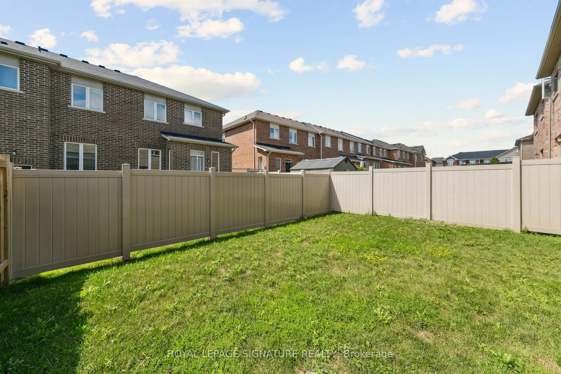 1466 Chretien Street