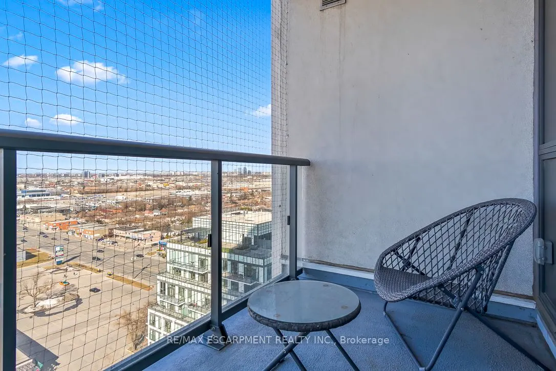15 Zorra Street, #1608