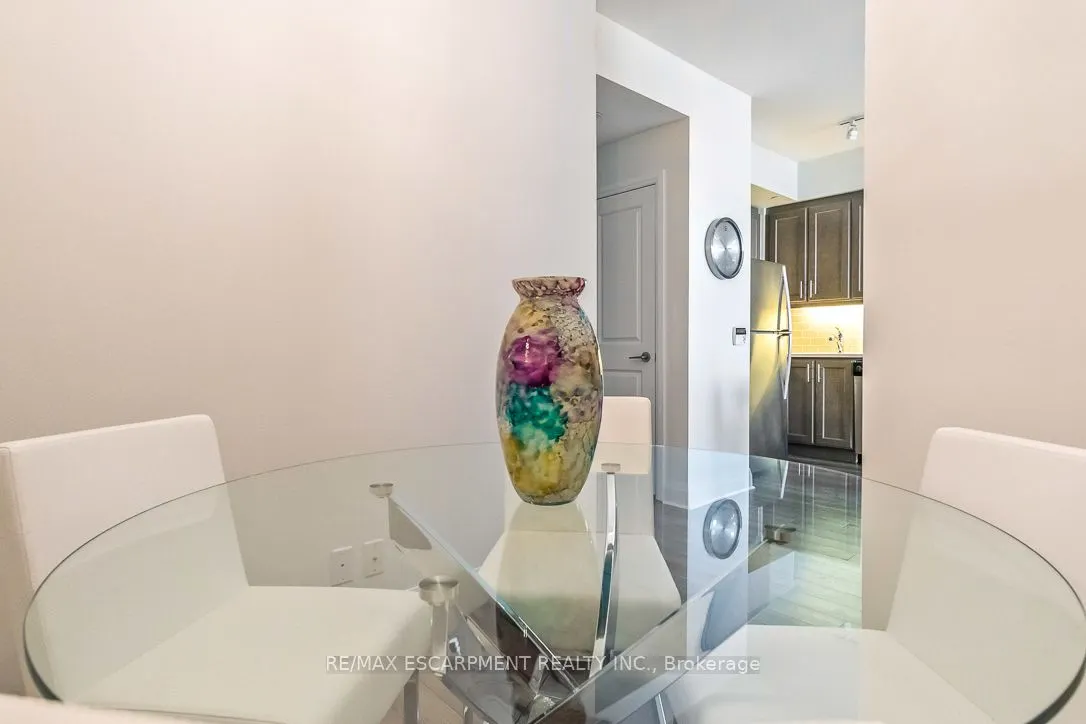 15 Zorra Street, #1608
