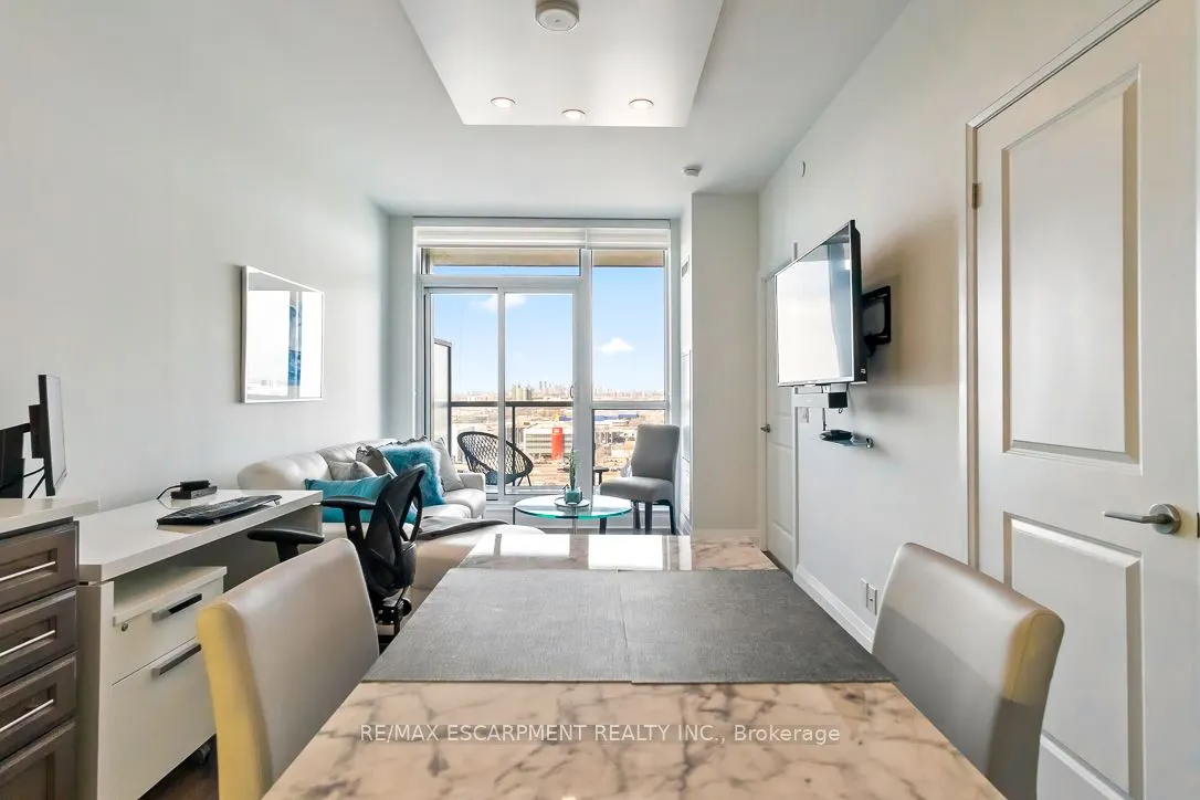 15 Zorra Street, #1608