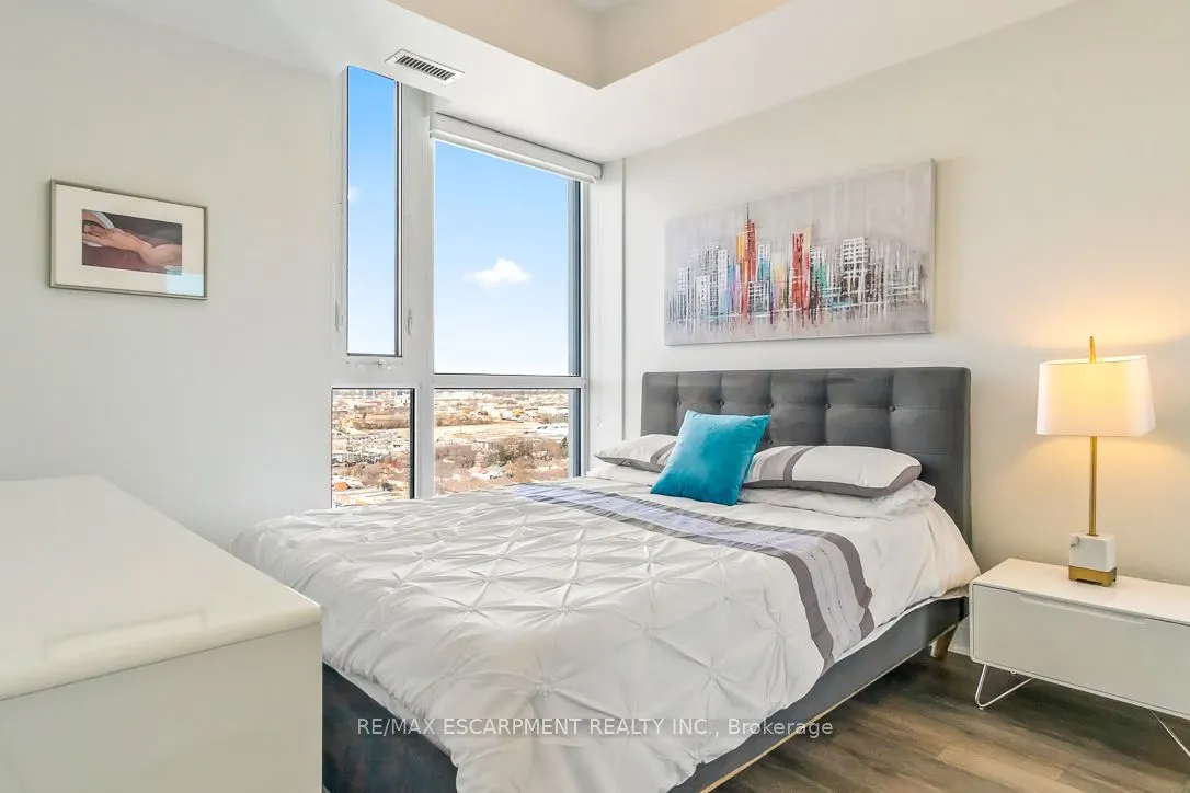 15 Zorra Street, #1608