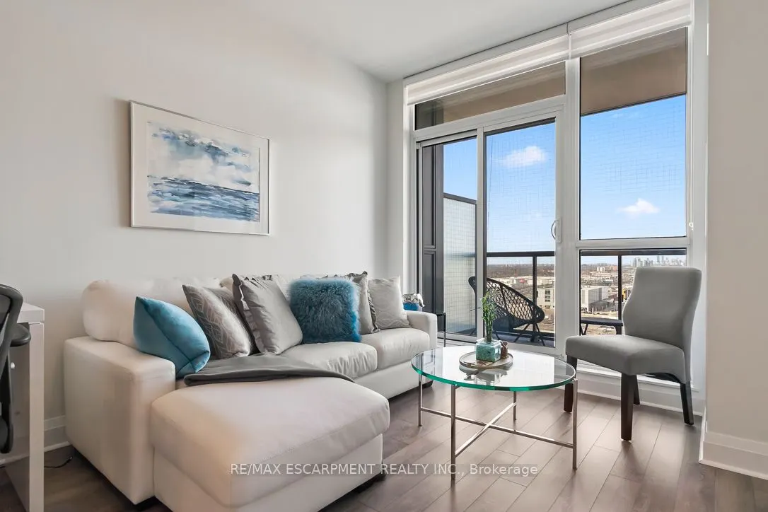 15 Zorra Street, #1608