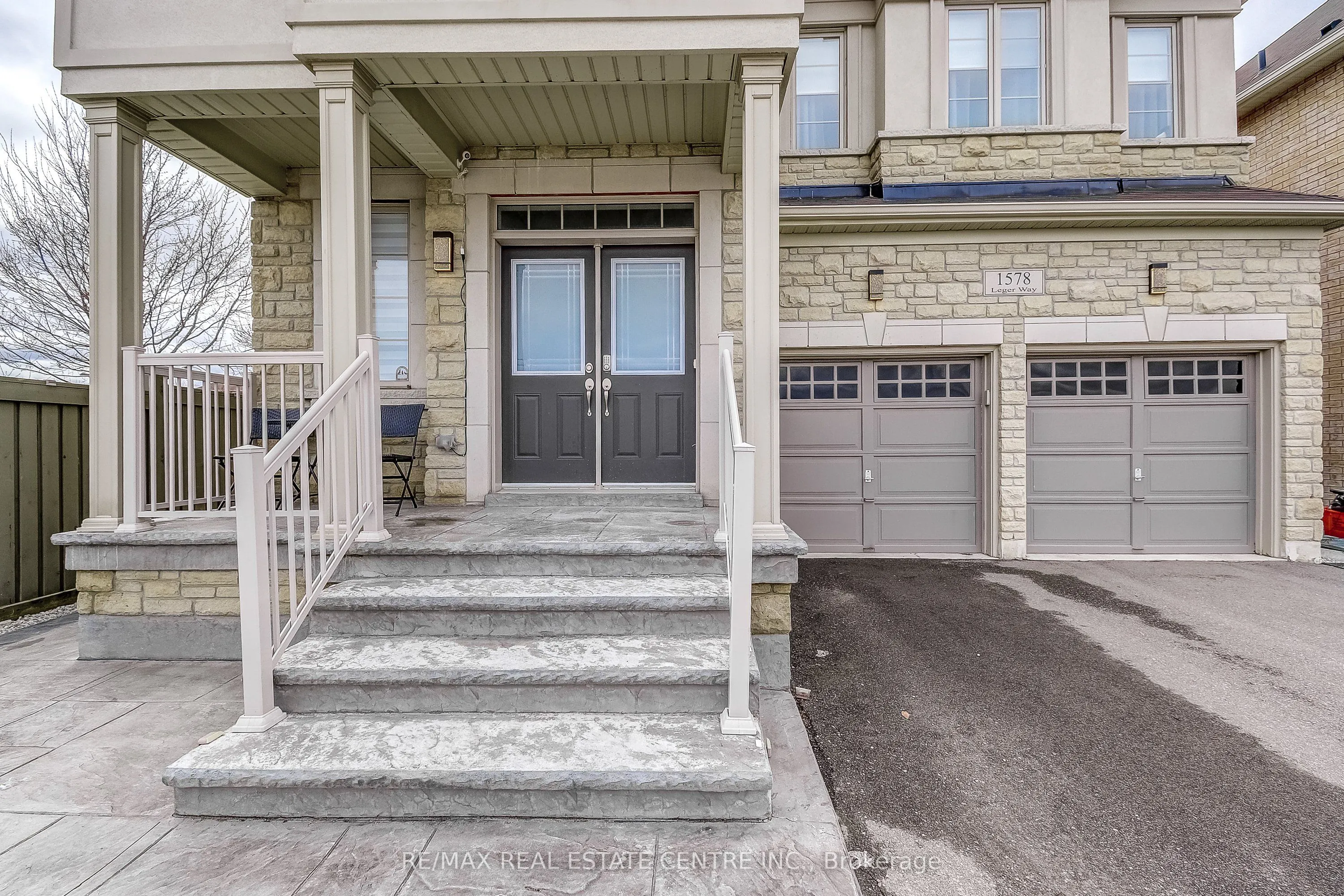 1578 Leger Way