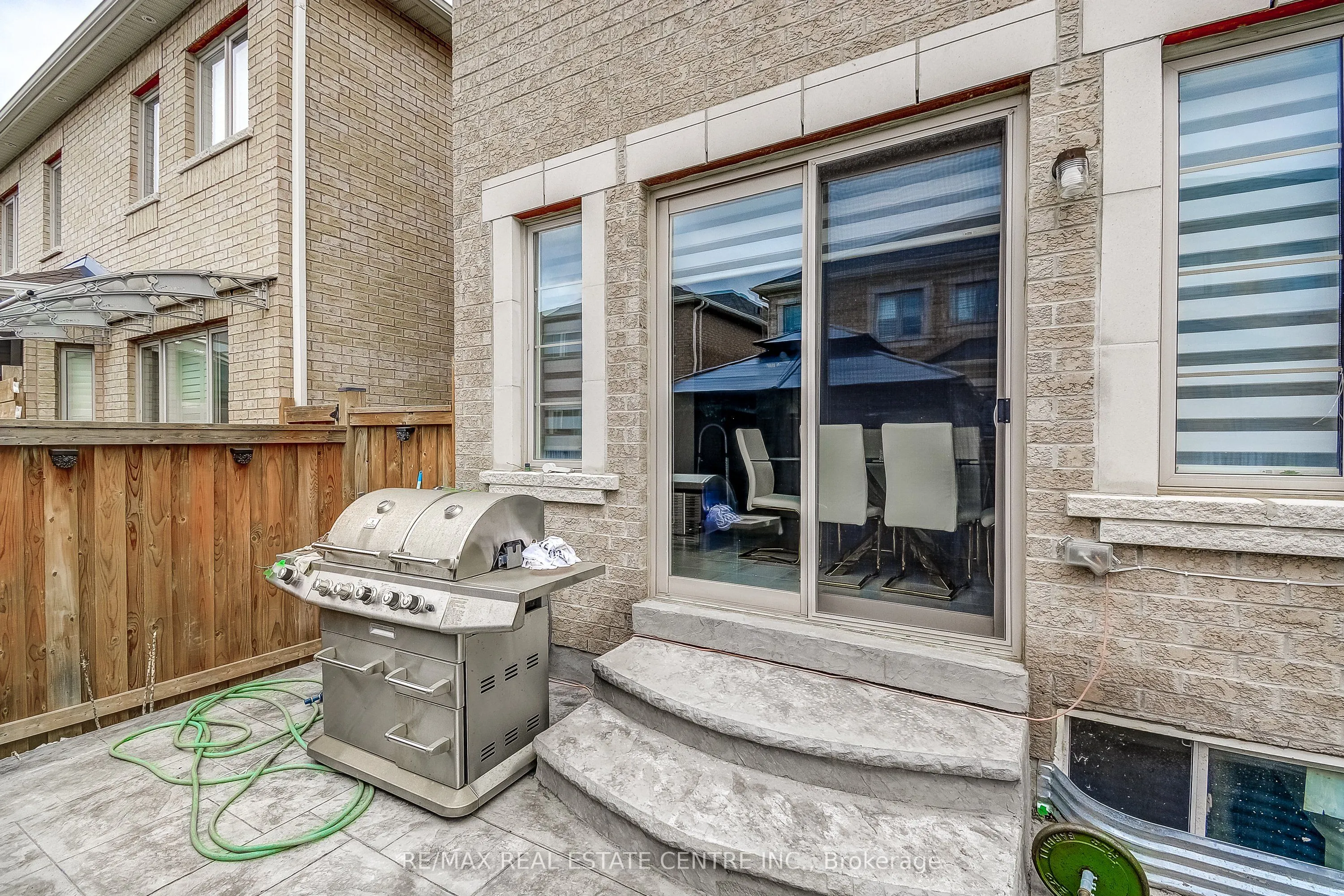1578 Leger Way