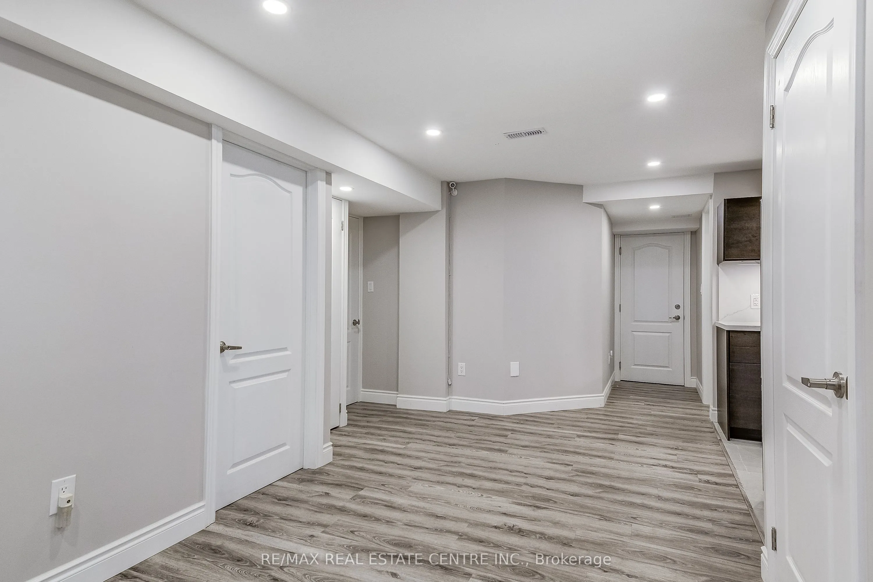 1578 Leger Way