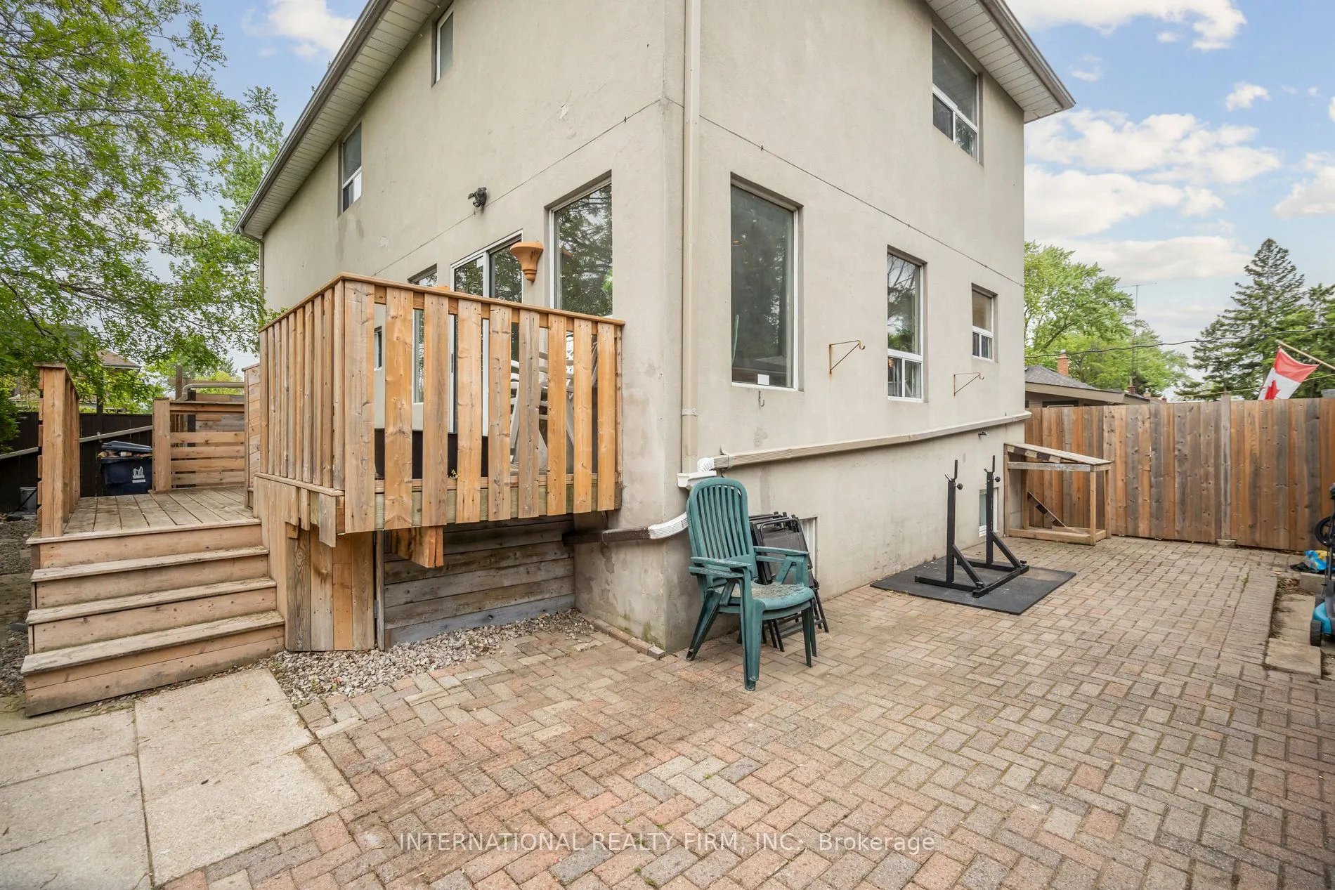 1928 Lawrence Avenue W