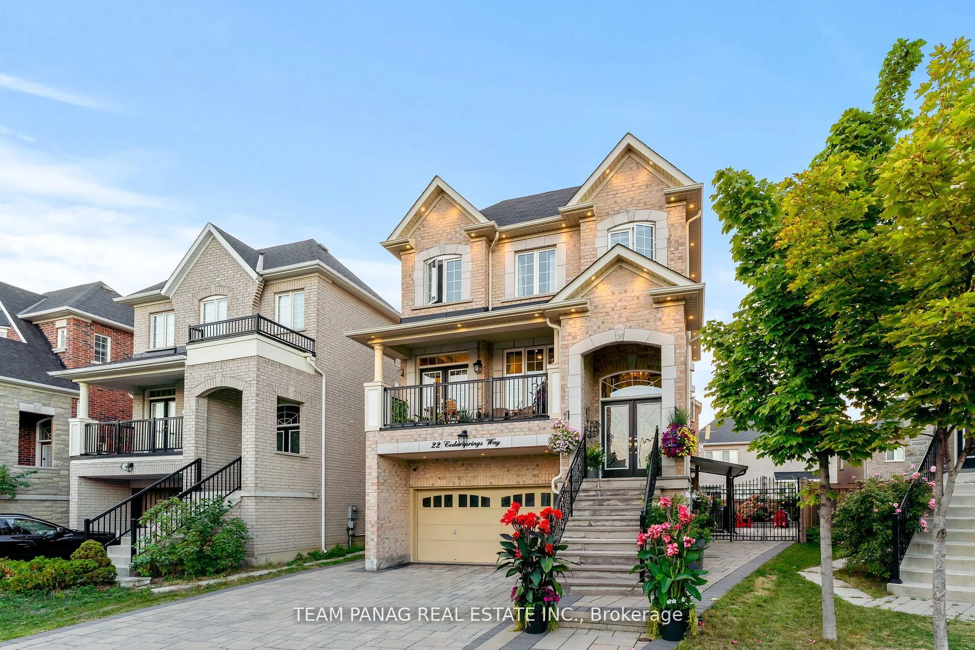 22 Cedarsprings Way