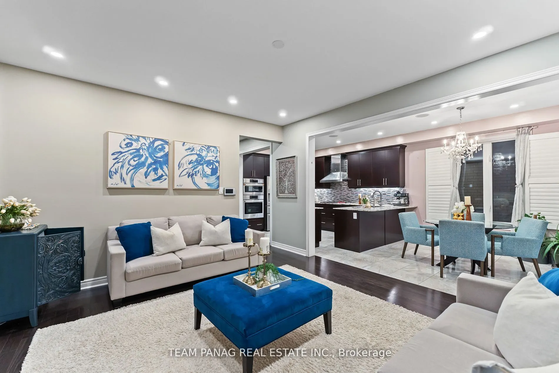 22 Cedarsprings Way