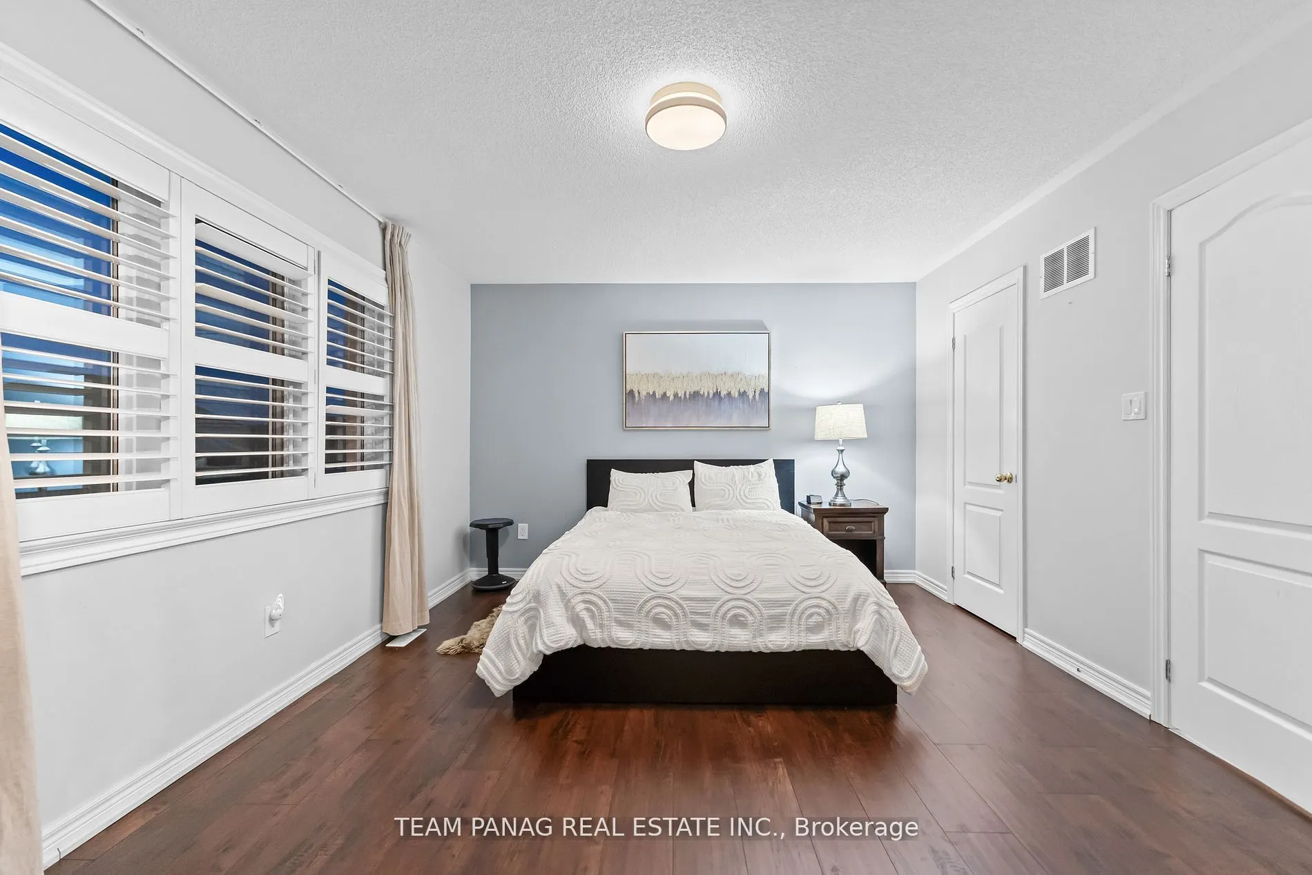 22 Cedarsprings Way