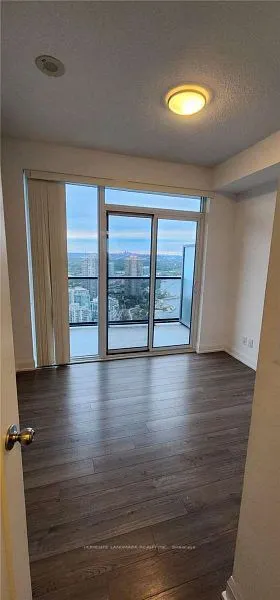 56 Annie Craig Drive, #4607
