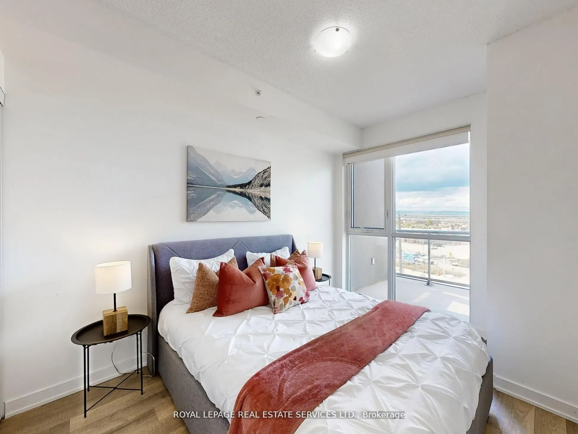 5230 Dundas Street, #625A