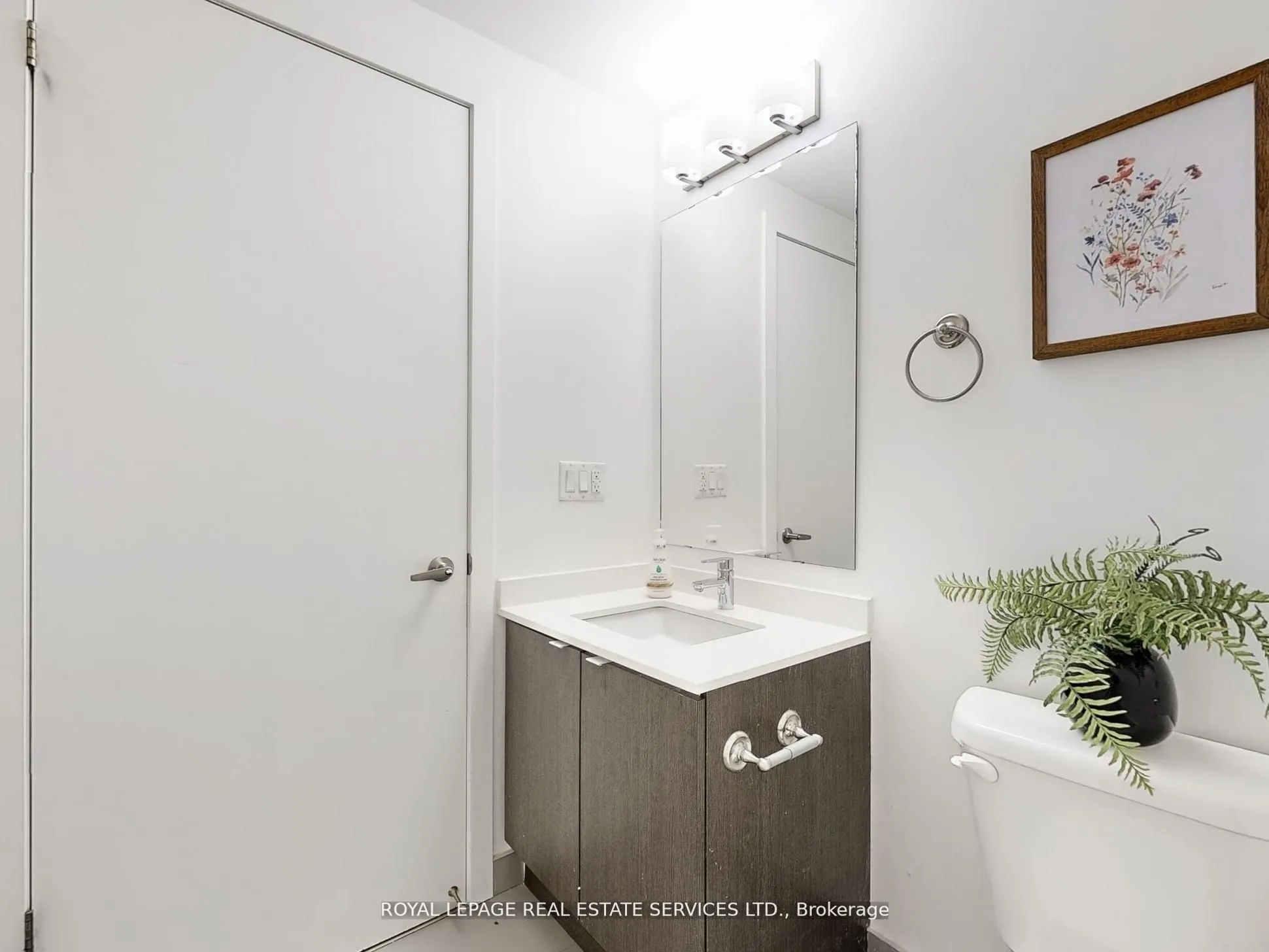5230 Dundas Street, #625A