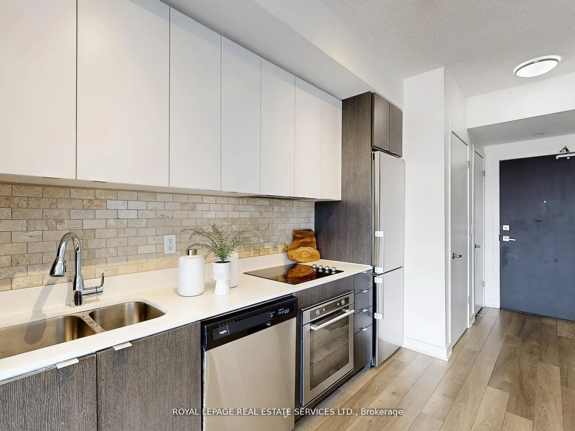 5230 Dundas Street, #625A
