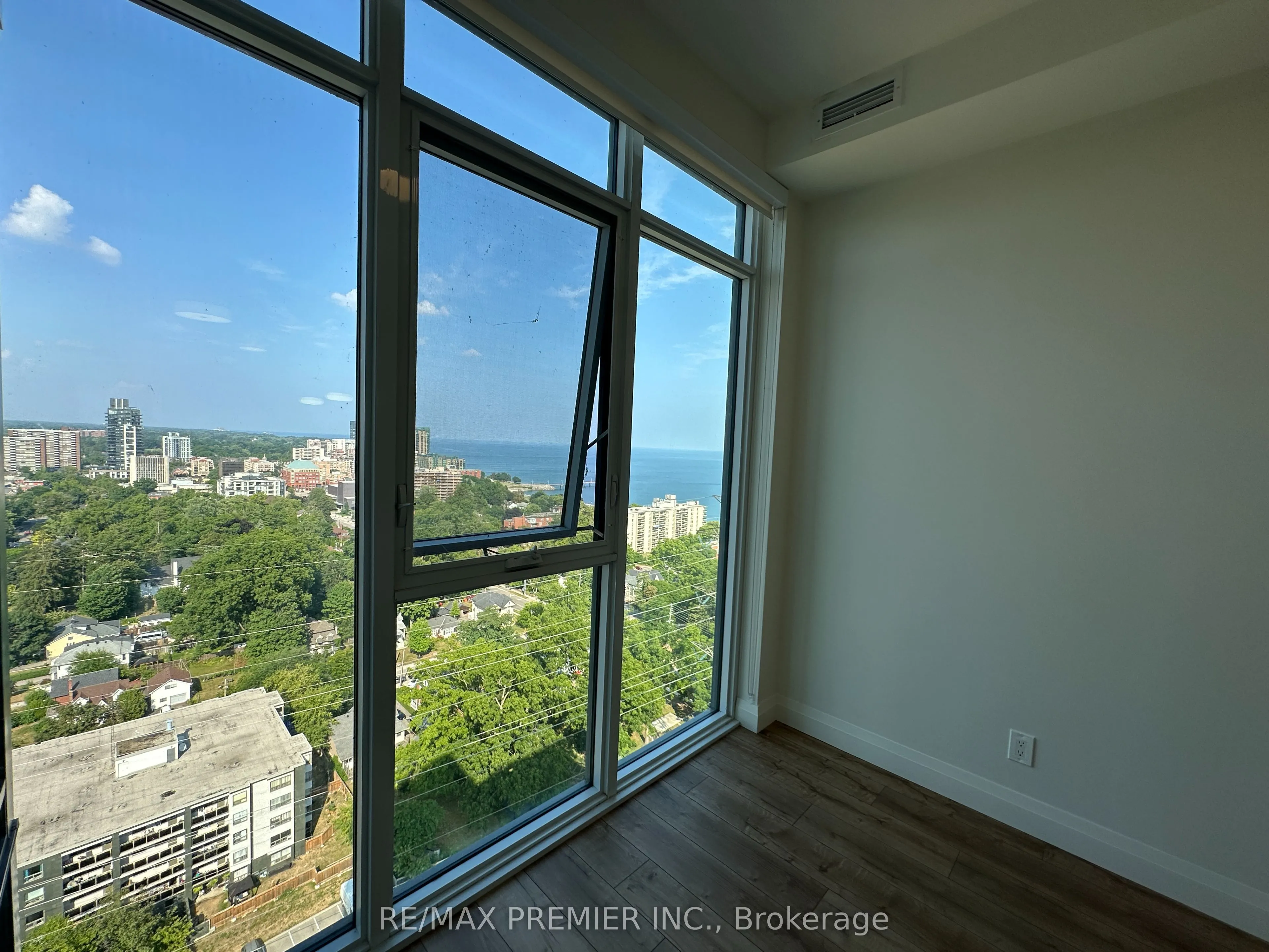 500 Brock Avenue, #2003
