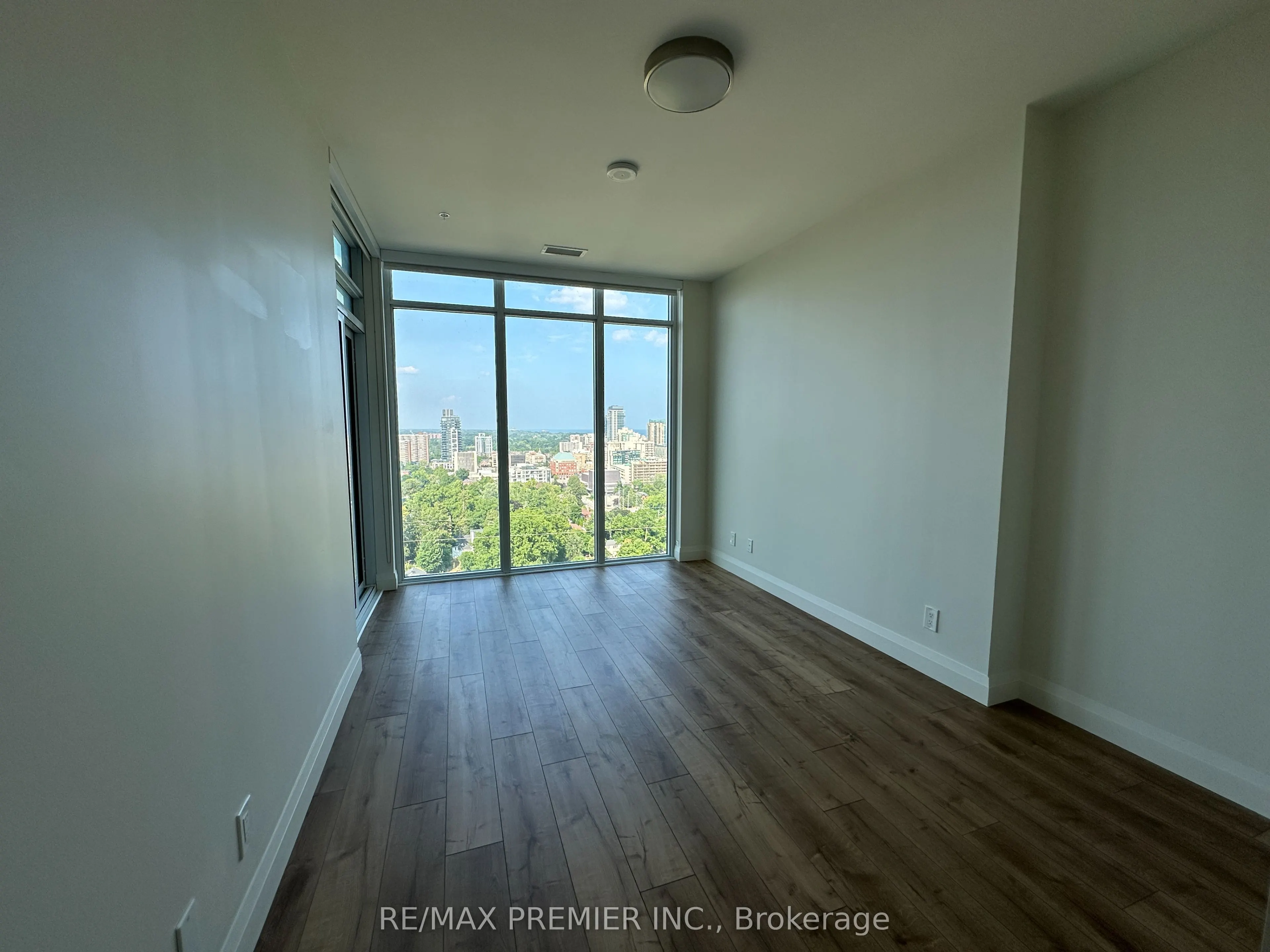 500 Brock Avenue, #2003