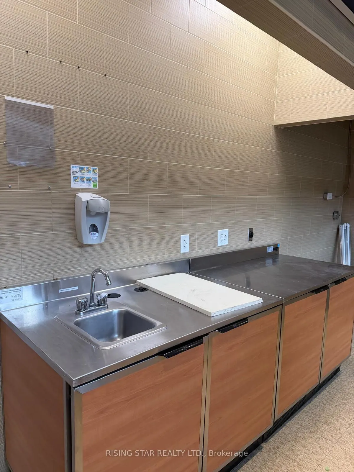 7215 Goreway Drive, #2B-10