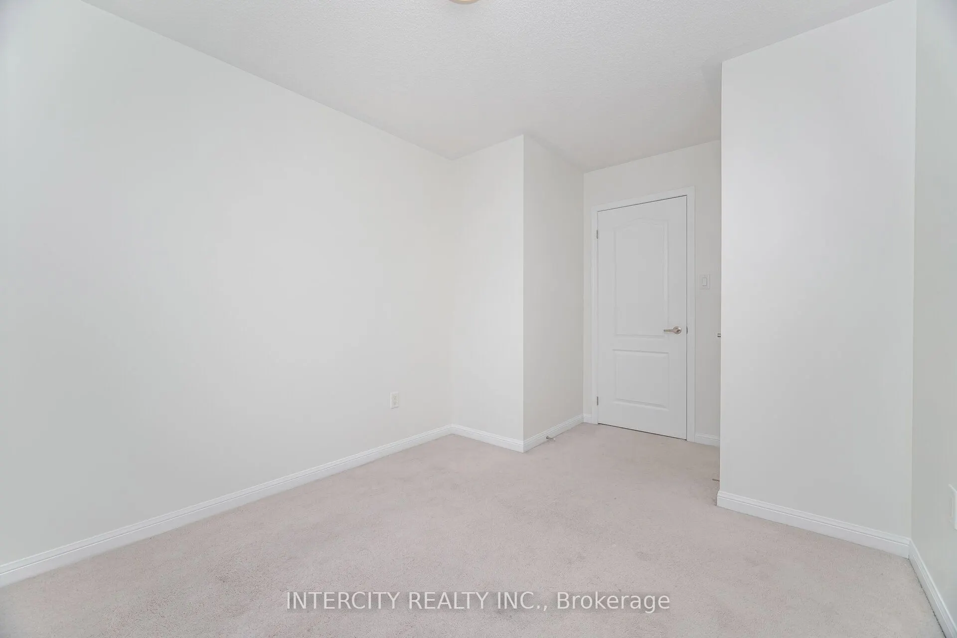 6020 Derry Road, #36