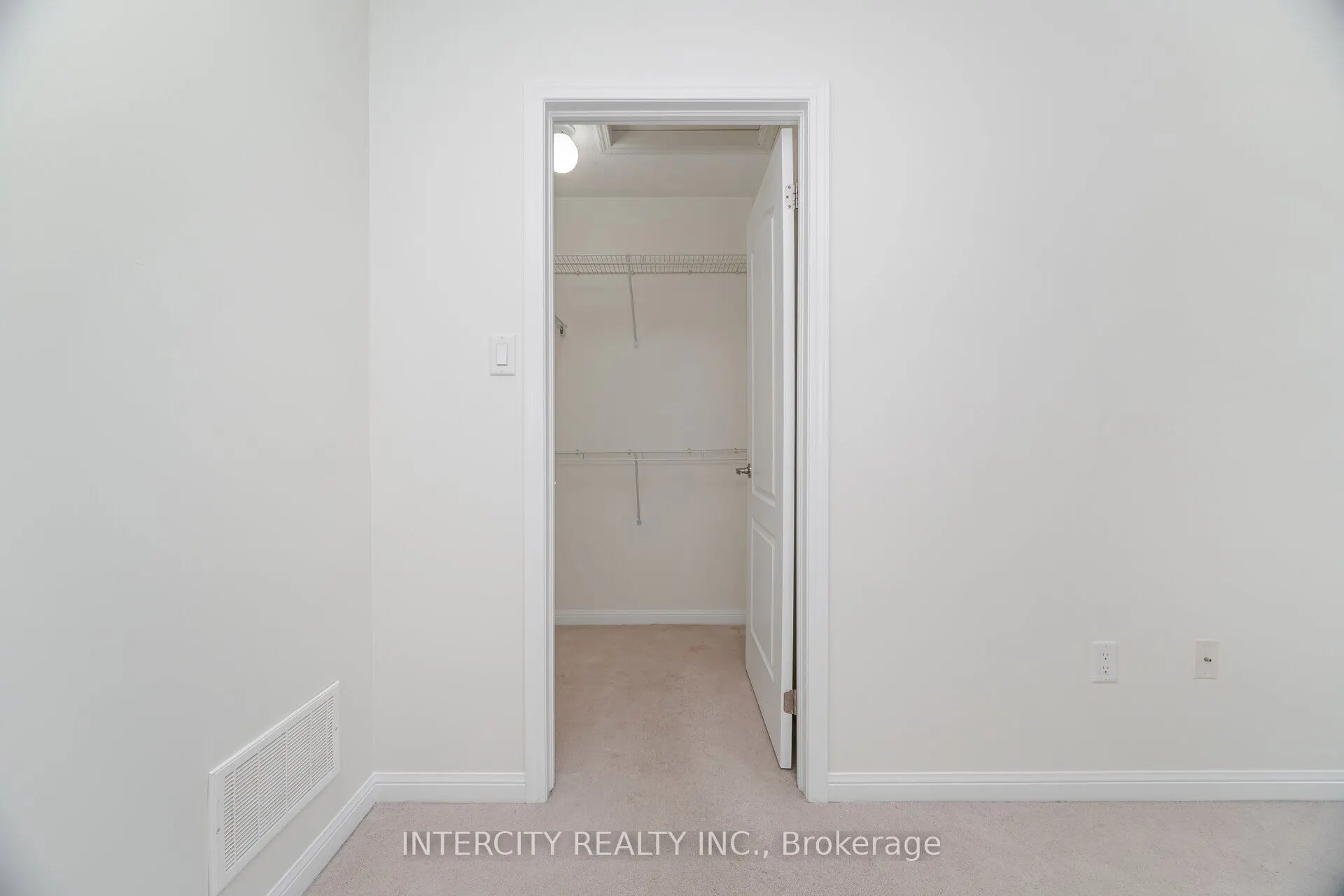 6020 Derry Road, #36
