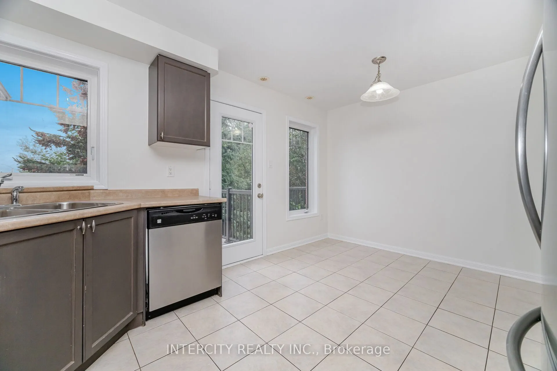 6020 Derry Road, #36