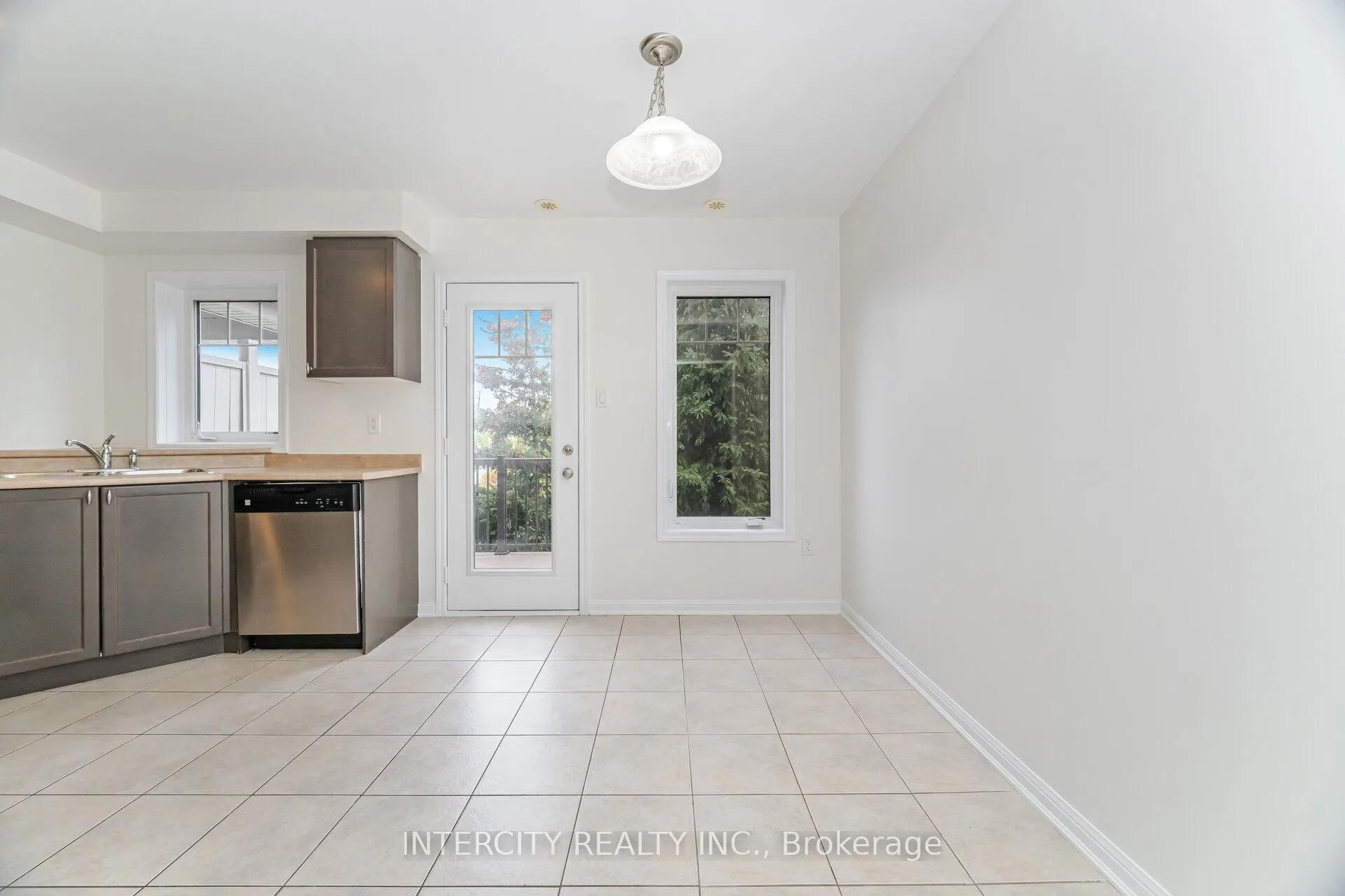 6020 Derry Road, #36