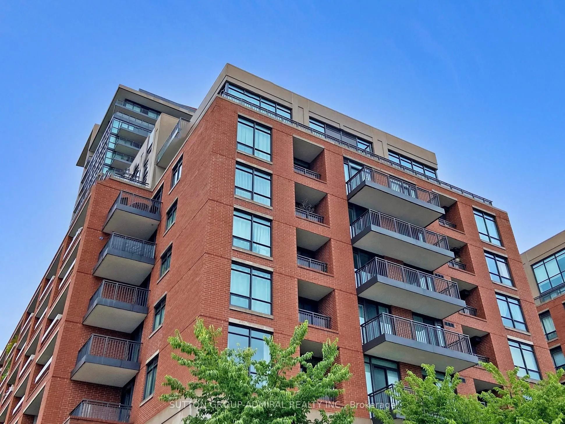 800 Lawrence Avenue W, #2017