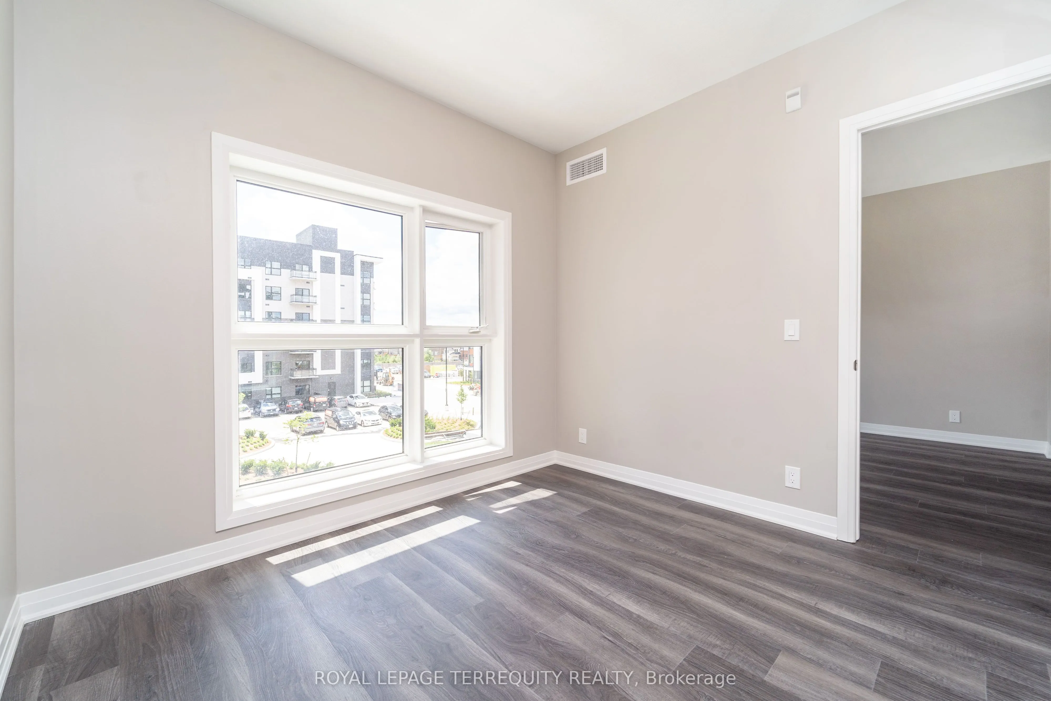 102 Grovewood Common, #3