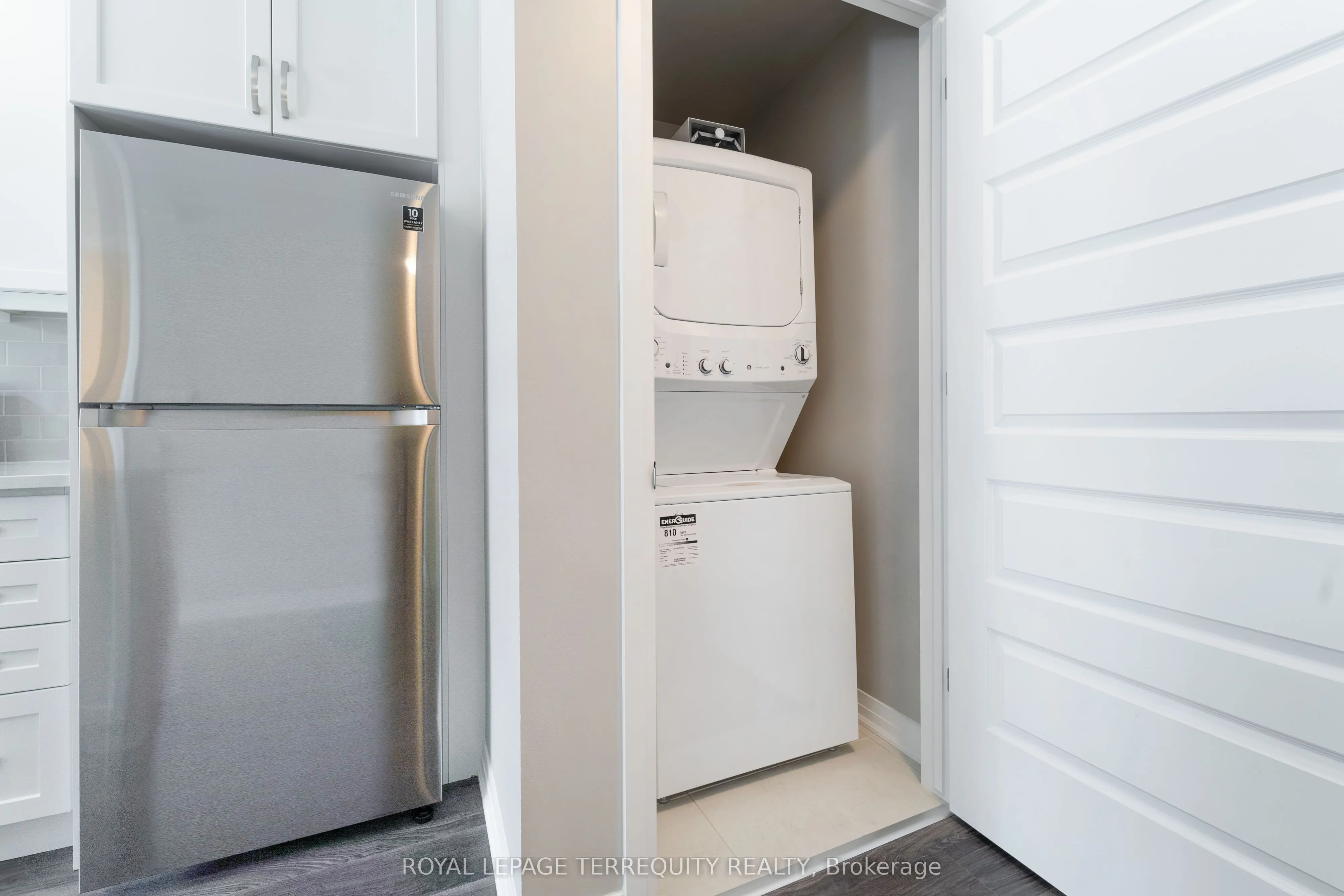 102 Grovewood Common, #3