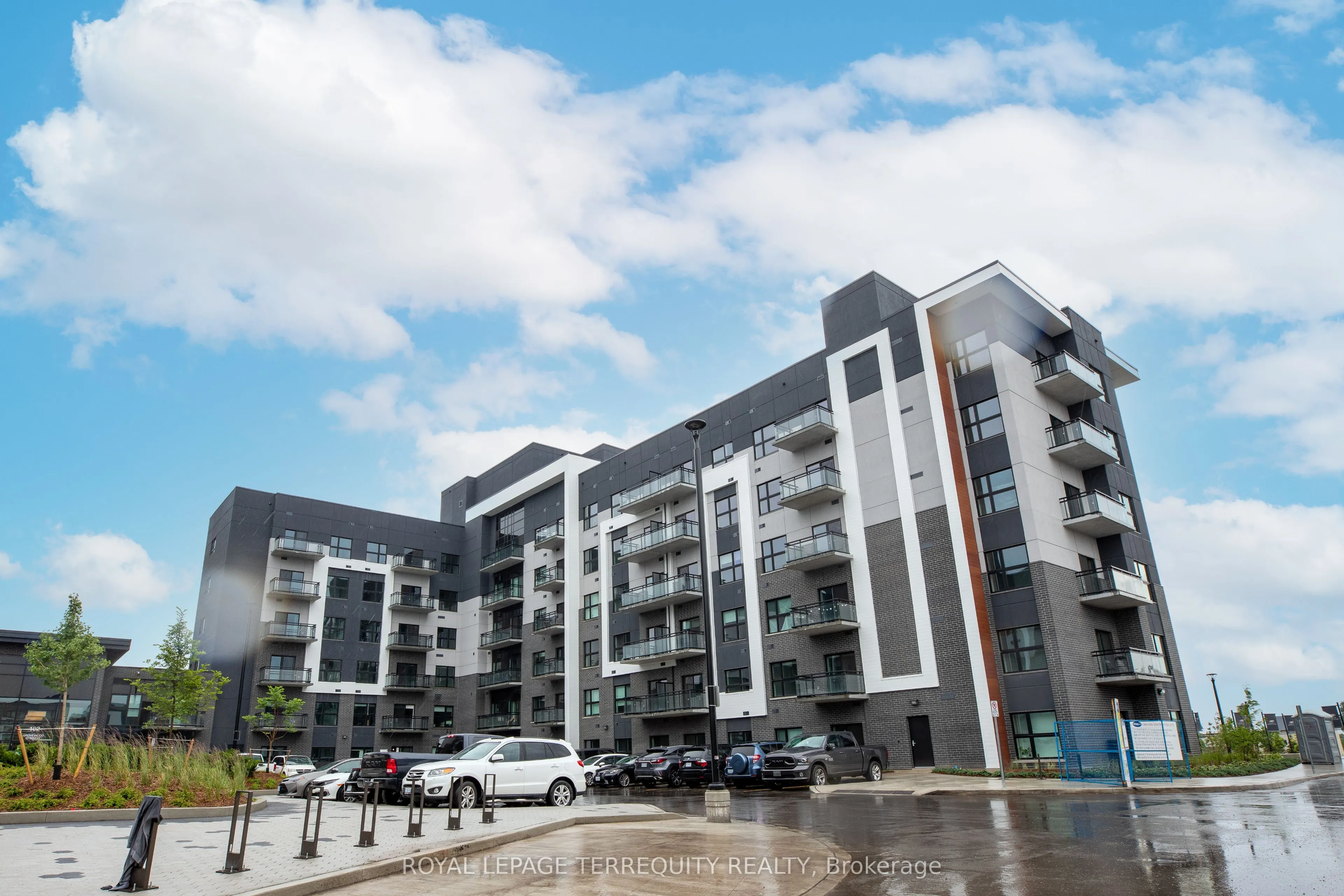 102 Grovewood Common, #3