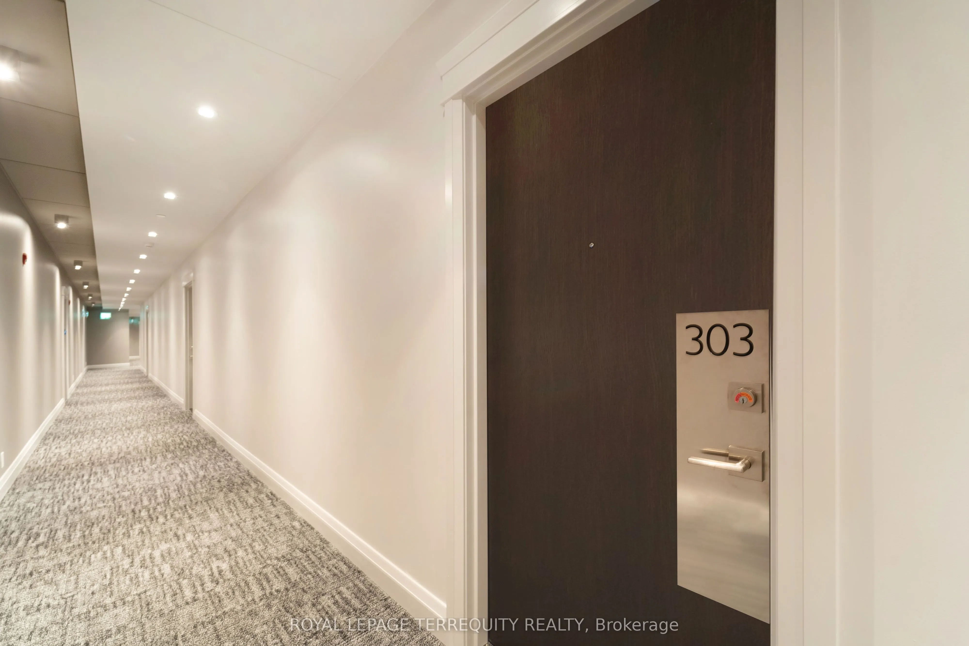 102 Grovewood Common, #3