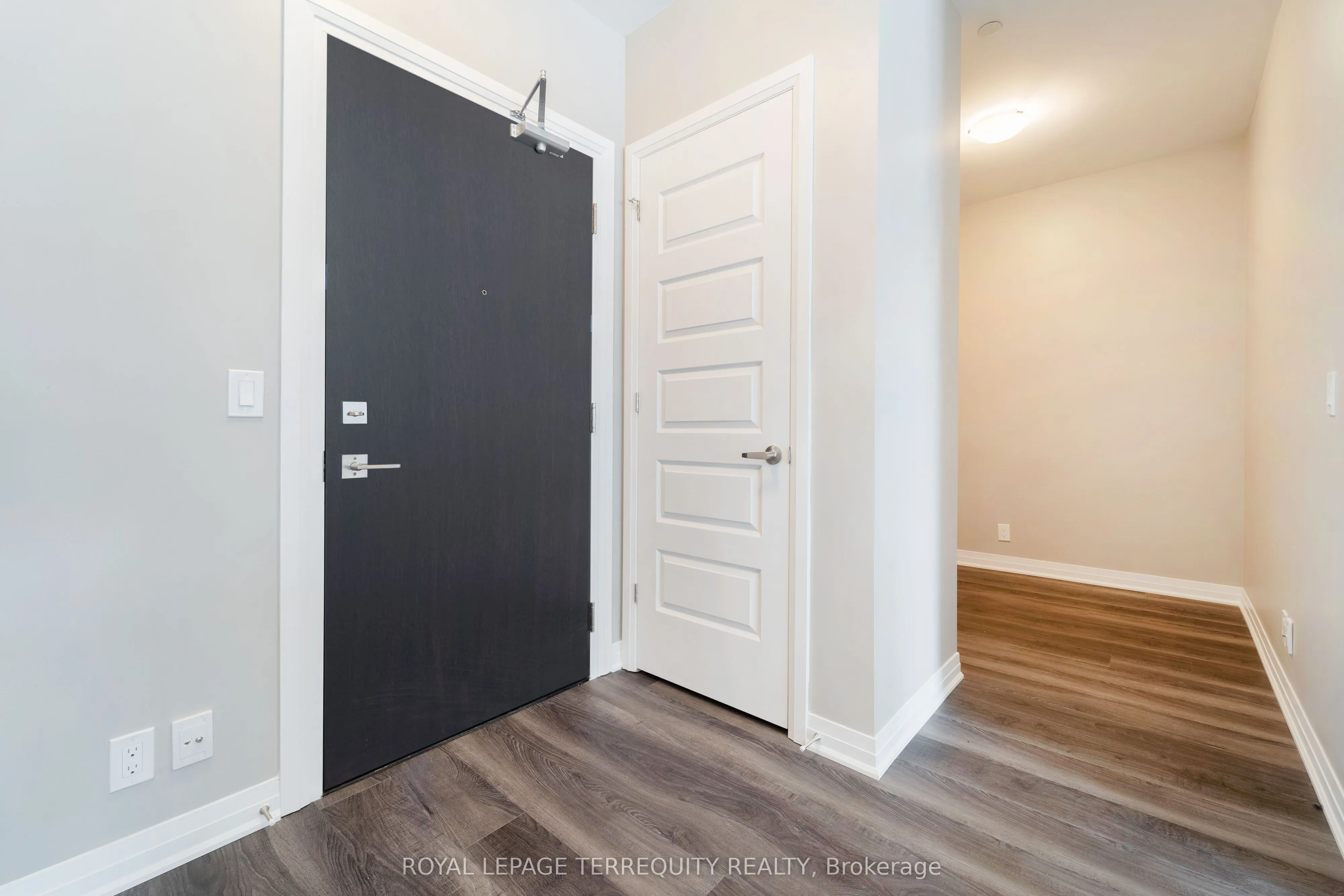 102 Grovewood Common, #3
