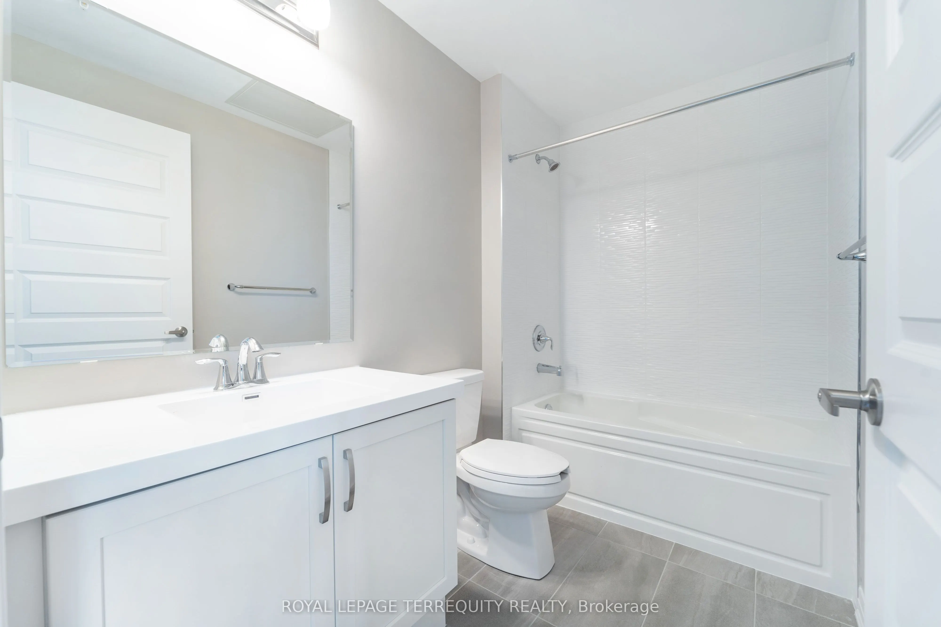 102 Grovewood Common, #3