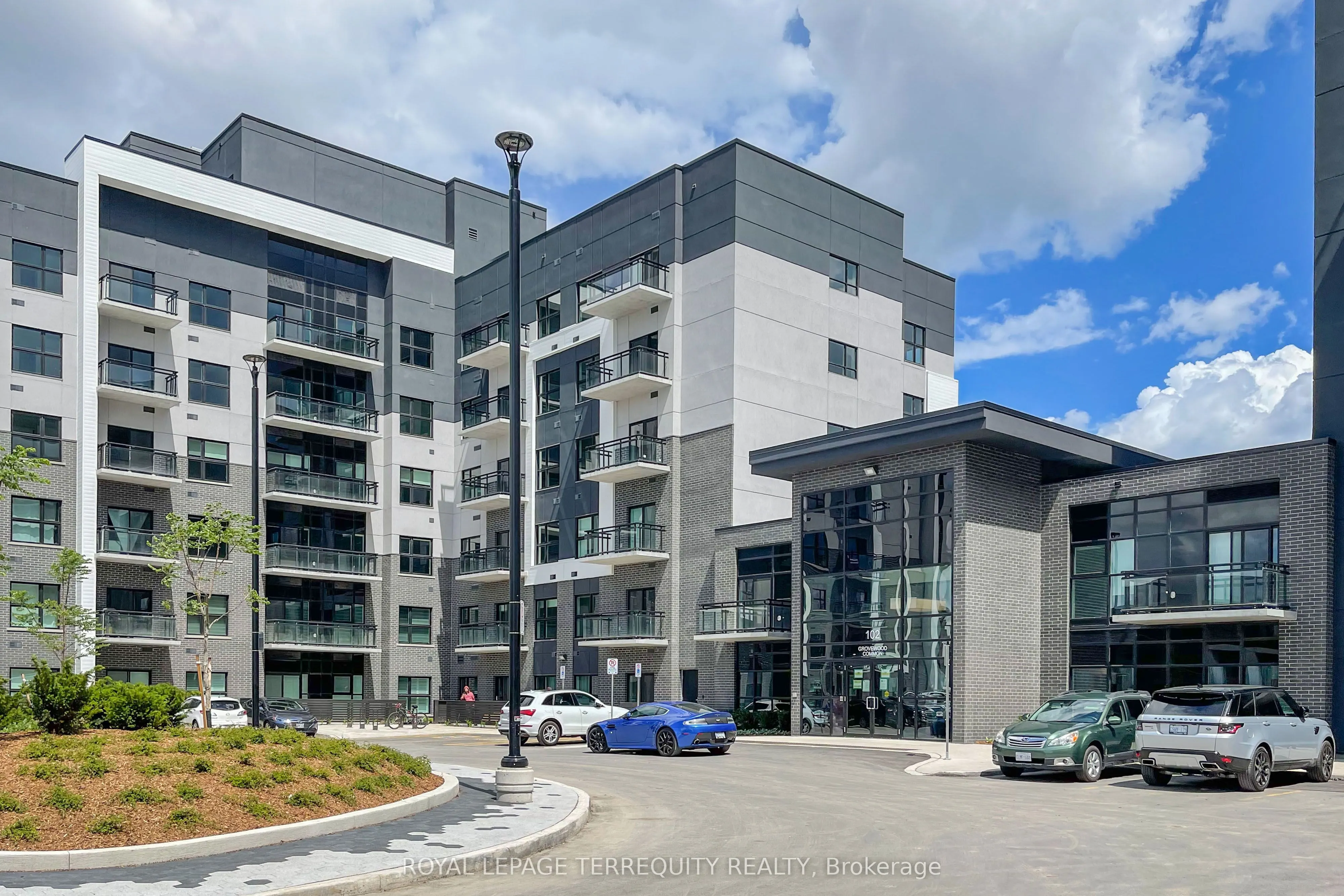 102 Grovewood Common, #3