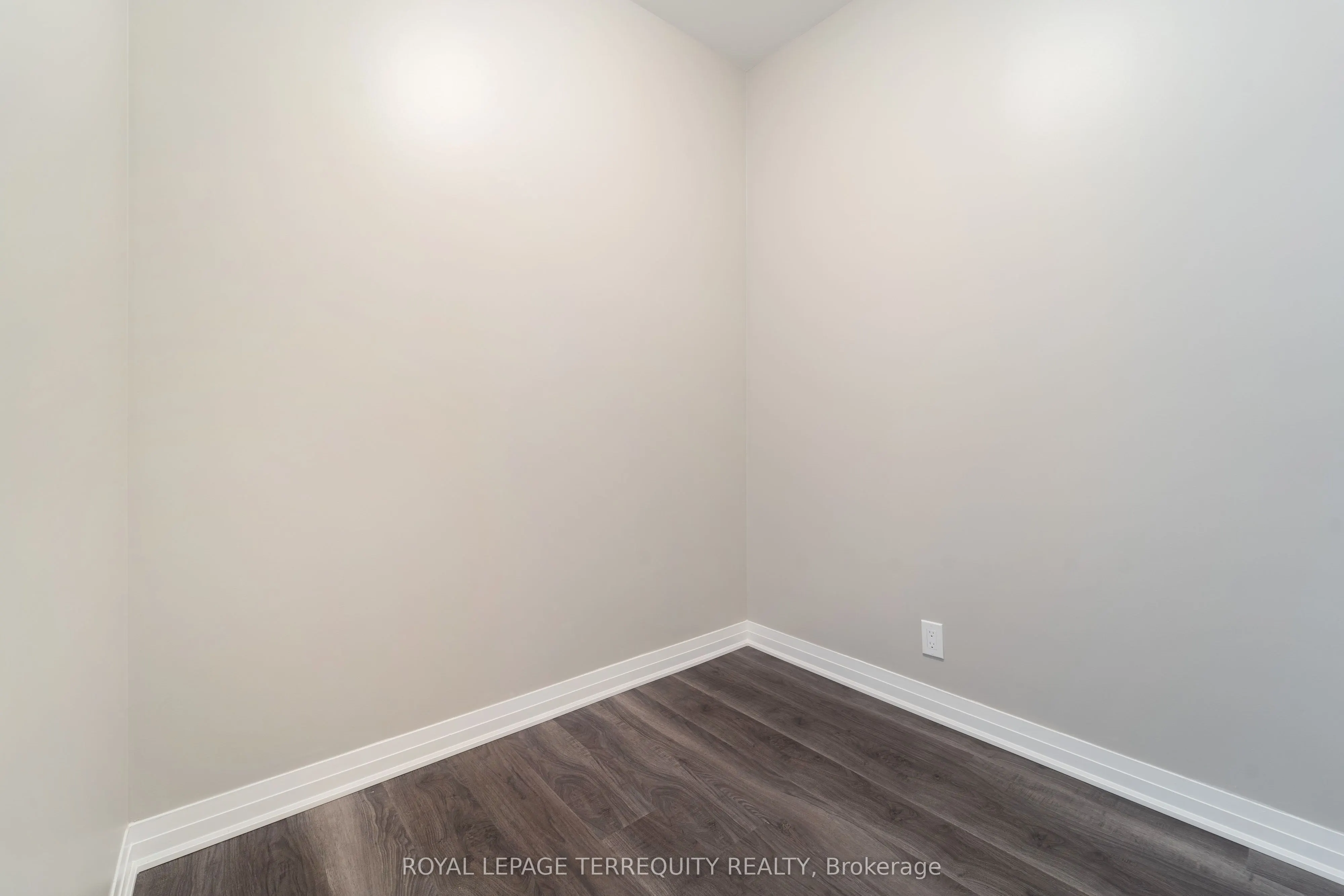 102 Grovewood Common, #3