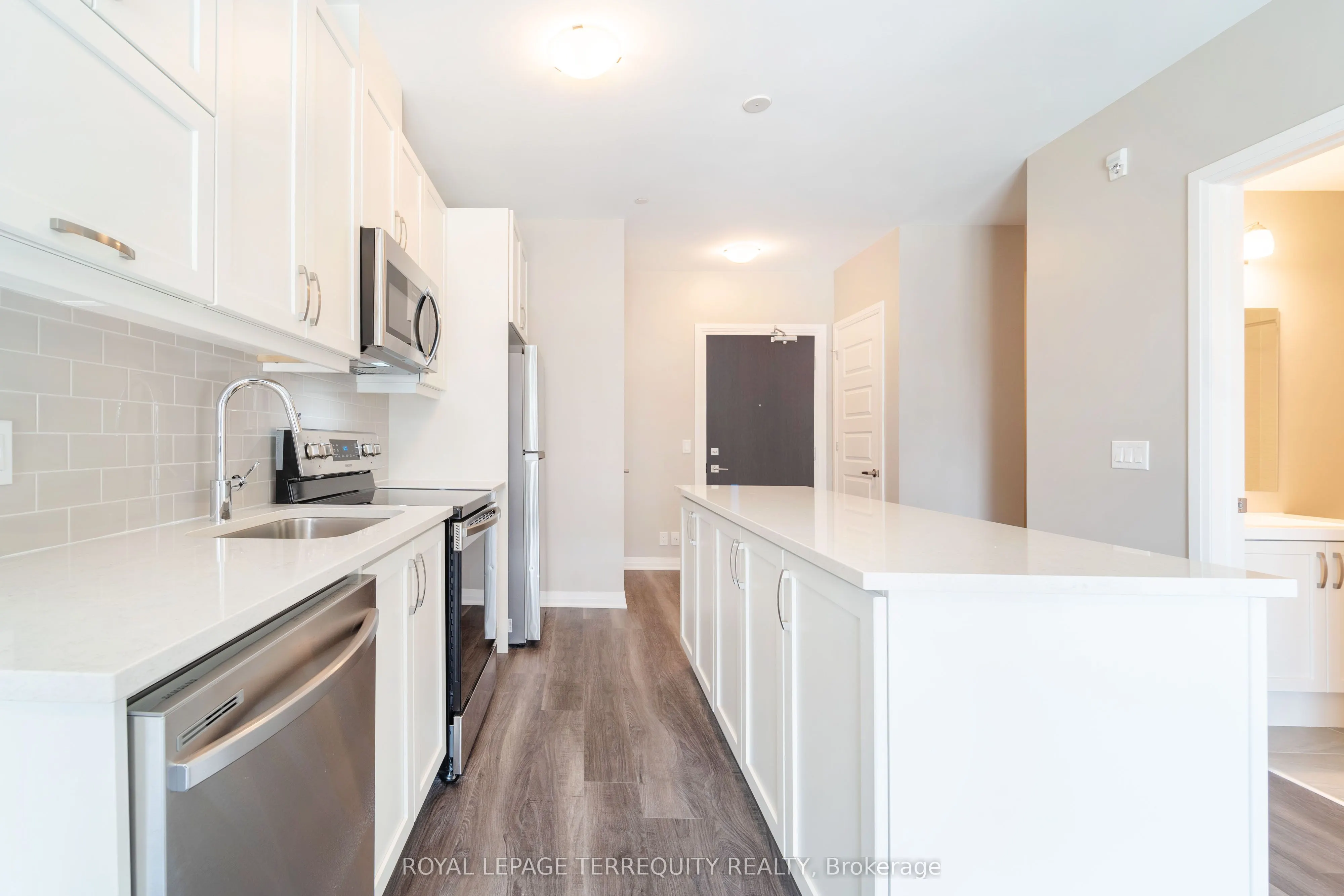 102 Grovewood Common, #3